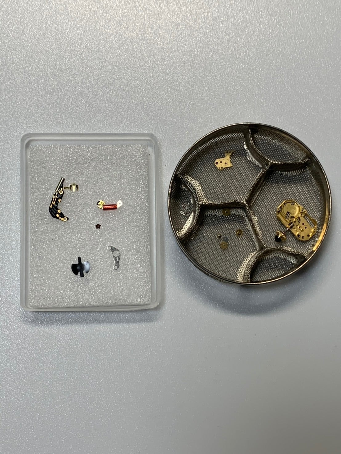 カルティエ タンク アロンジェ SM W1501753 / 828004 クォーツ Cal.028（ETA280.002） 750YG 革 社外ピンバックル（GP） アイボリーローマン文字盤 オーバーホール済み