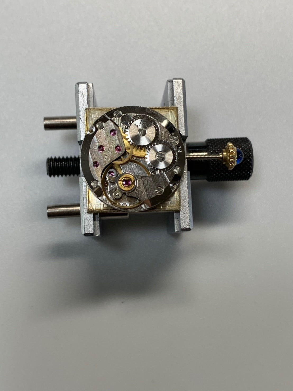 カルティエ マストタンク SM 3 手巻き Cal.78-1（ETA2512-1）SV925 革 純正ピンバックル（GP）アイボリーローマン文字盤（SWISS表記） 箱 保証書（1981年）冊子 新品仕上げ済み オーバーホール済み