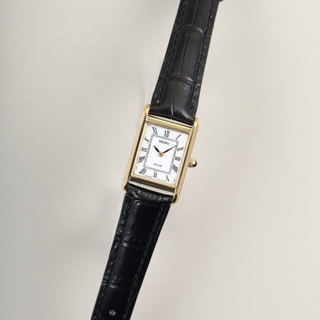 セイコー SUP250P/V115-0BD0 北米限定逆輸入モデル ソーラー GP/SS 革 純正尾錠（GP）ホワイトローマン文字盤 オーバーホール済み