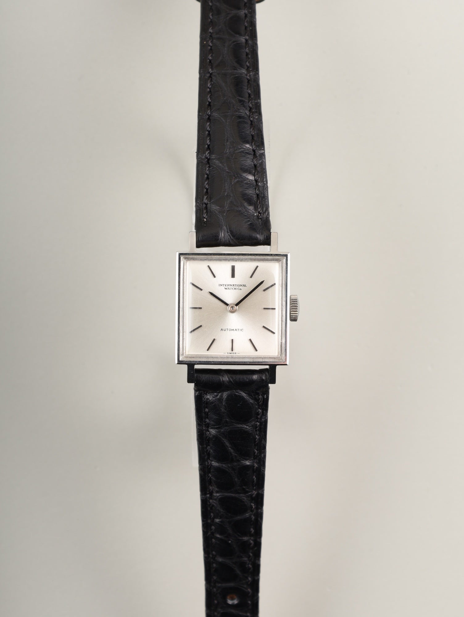 IWC オールドインター スクエア R2305 自動巻き Cal.44 SS 革 純正ピンバックル（SS）シルバー文字盤 オーバーホール済み アイダブリュシー