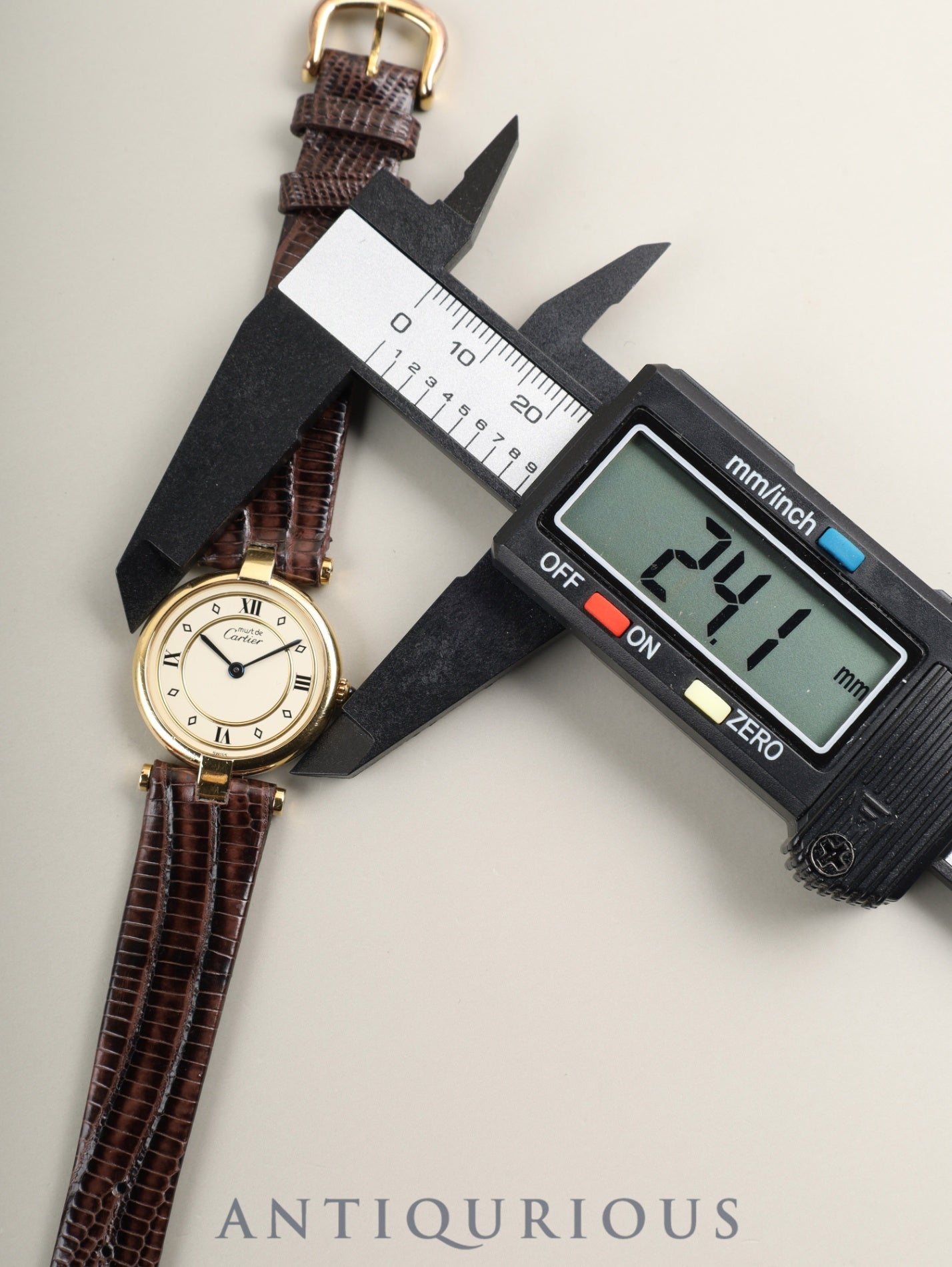 カルティエ マスト ヴァンドーム VLC SM 18 クォーツ Cal.81 SV925 革 純正ピンバックル（GP） アイボリー4点ローマン文字盤 箱 オーバーホール済み