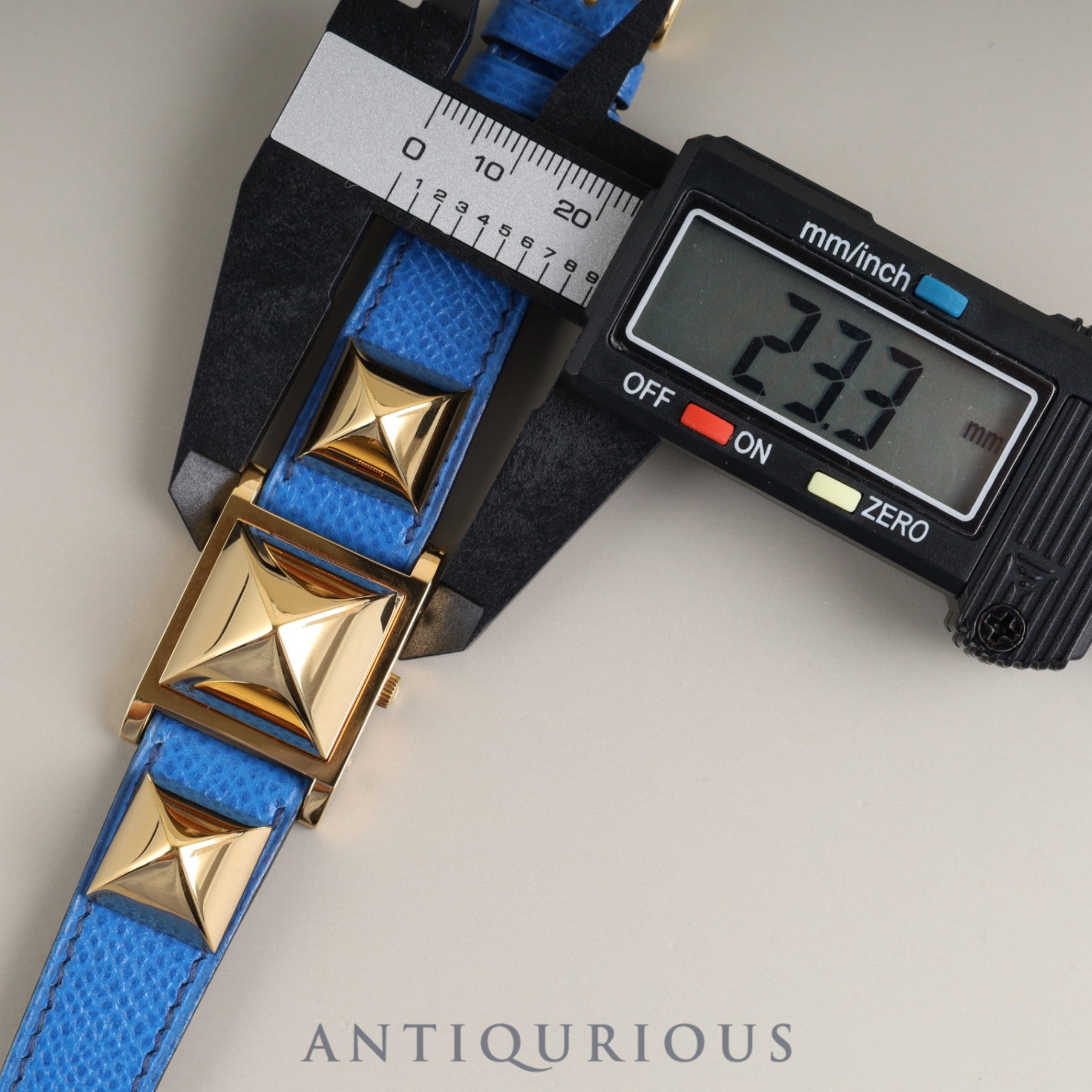 Hermès Medor 11.01 Quartz Cal. 976.001 GP Genuine Leather Strap (◯V Stamp: 1992) Genuine Buckle (GP) White Dial Overhauled