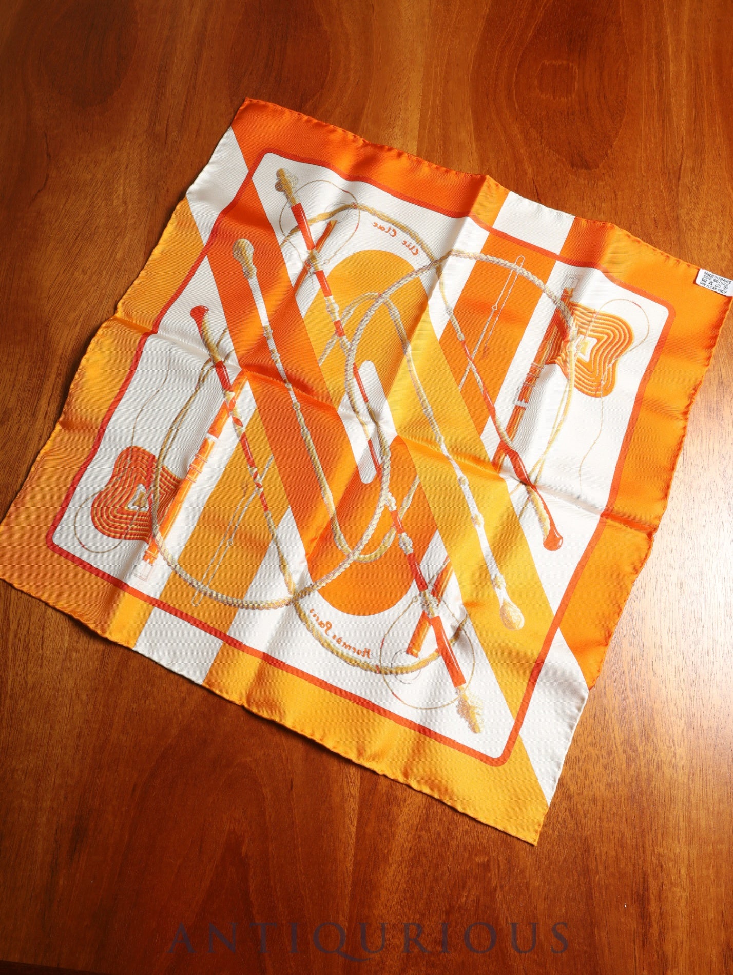 Hermès Scarf Carré 45 Clic Clac 100% Silk with Box
