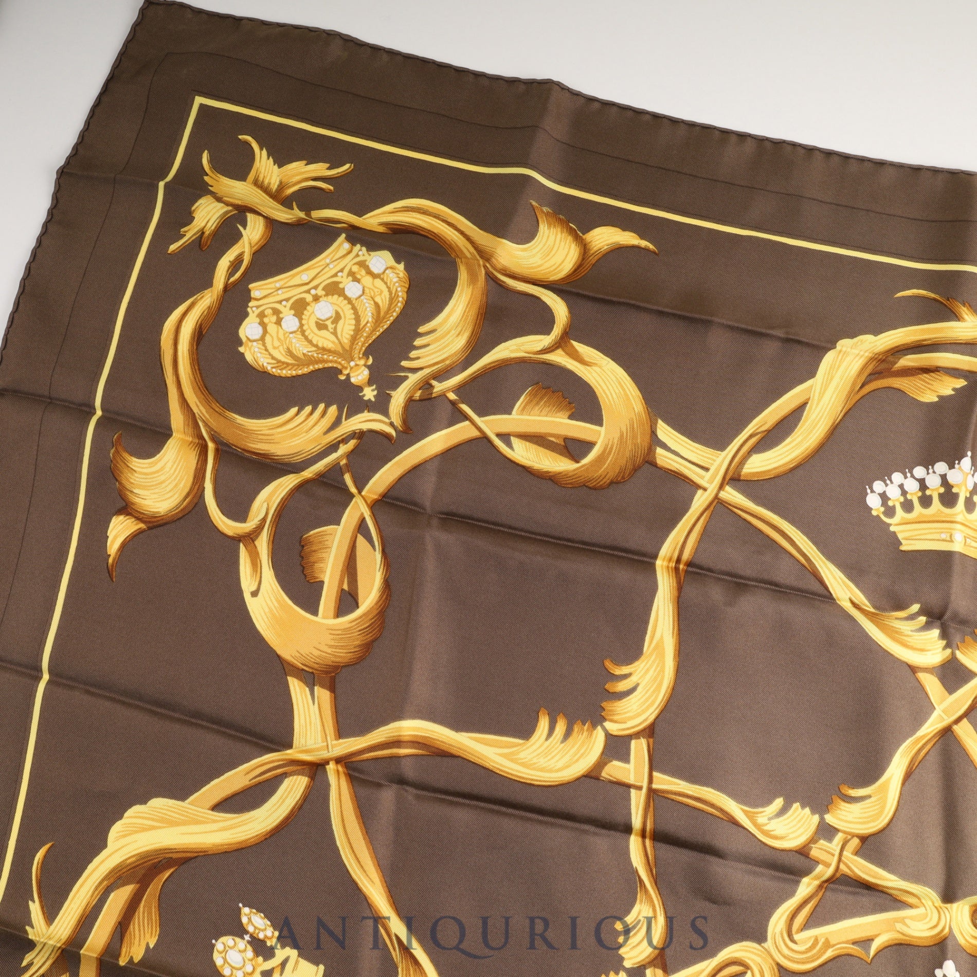 エルメス スカーフ カレ90 王冠柄 ブラウン SILK100%