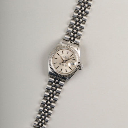 ロレックス デイトジャスト 69174 レディ 自動巻き  Cal.2135 SS/WG SS シルバー文字盤 N番（1991年） オーバーホール済み