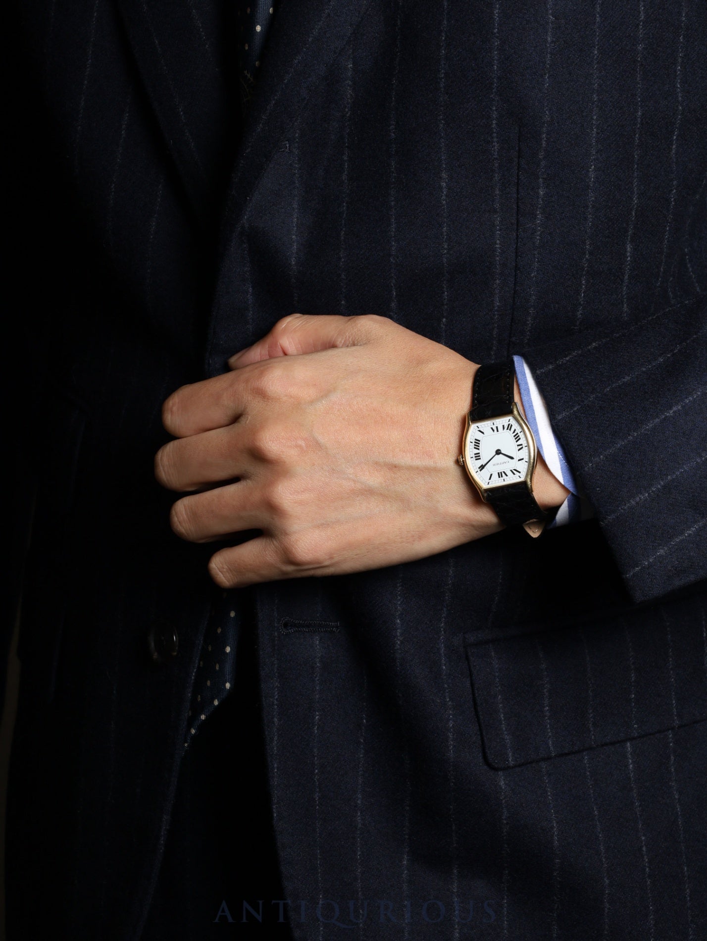 カルティエ トーチュ LM 10712 手巻き Cal.7001（プゾー）750YG 革 純正尾錠（750YG）ホワイトローマン文字盤（PARIS表記）  純正革ベルト オーバーホール済み