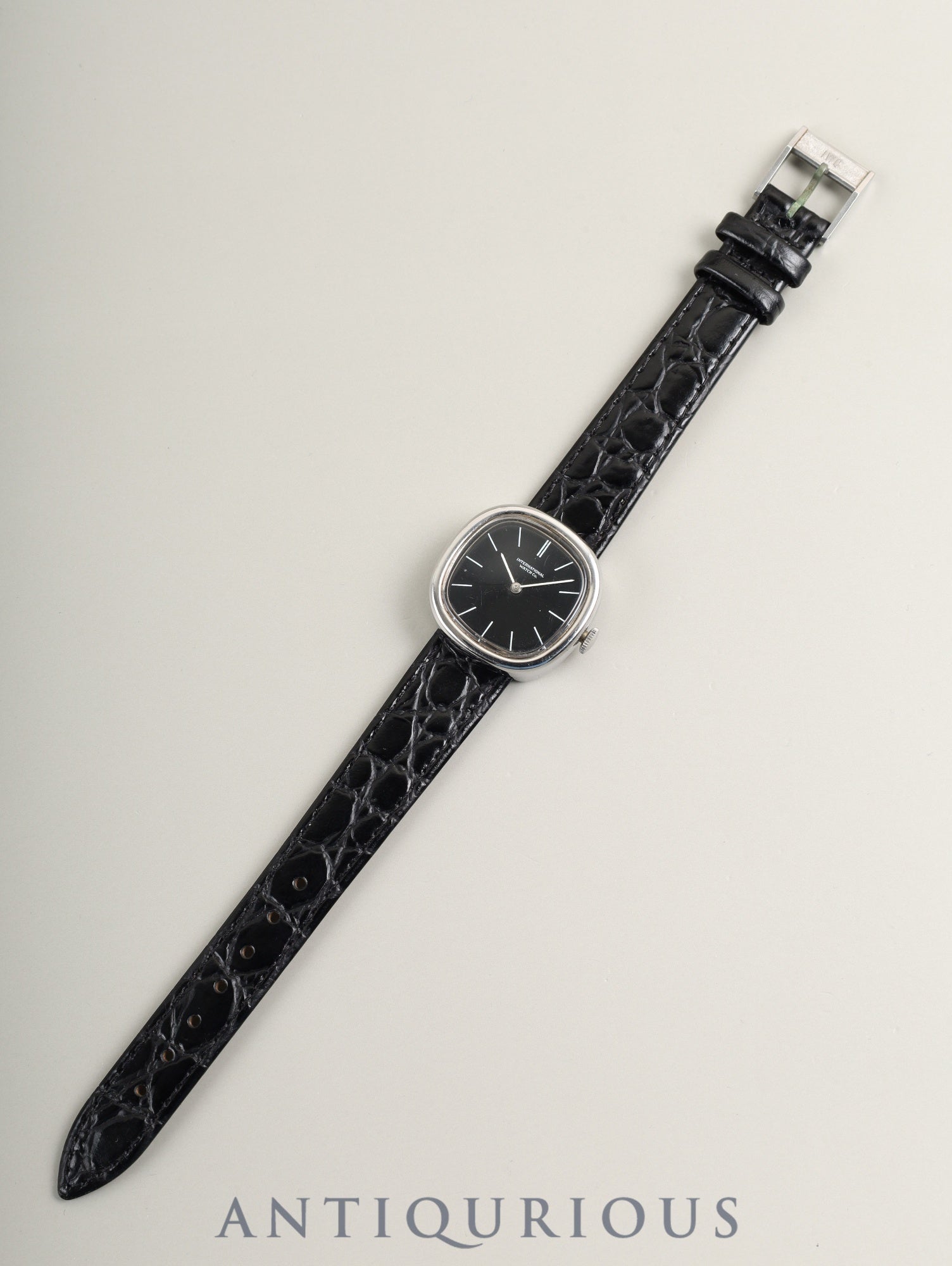 IWC オールドインター 4136 手巻き SS 革 純正ピンバックル（SS）ブラック文字盤 （SWISS表記）オーバーホール済み アイダブリュシー