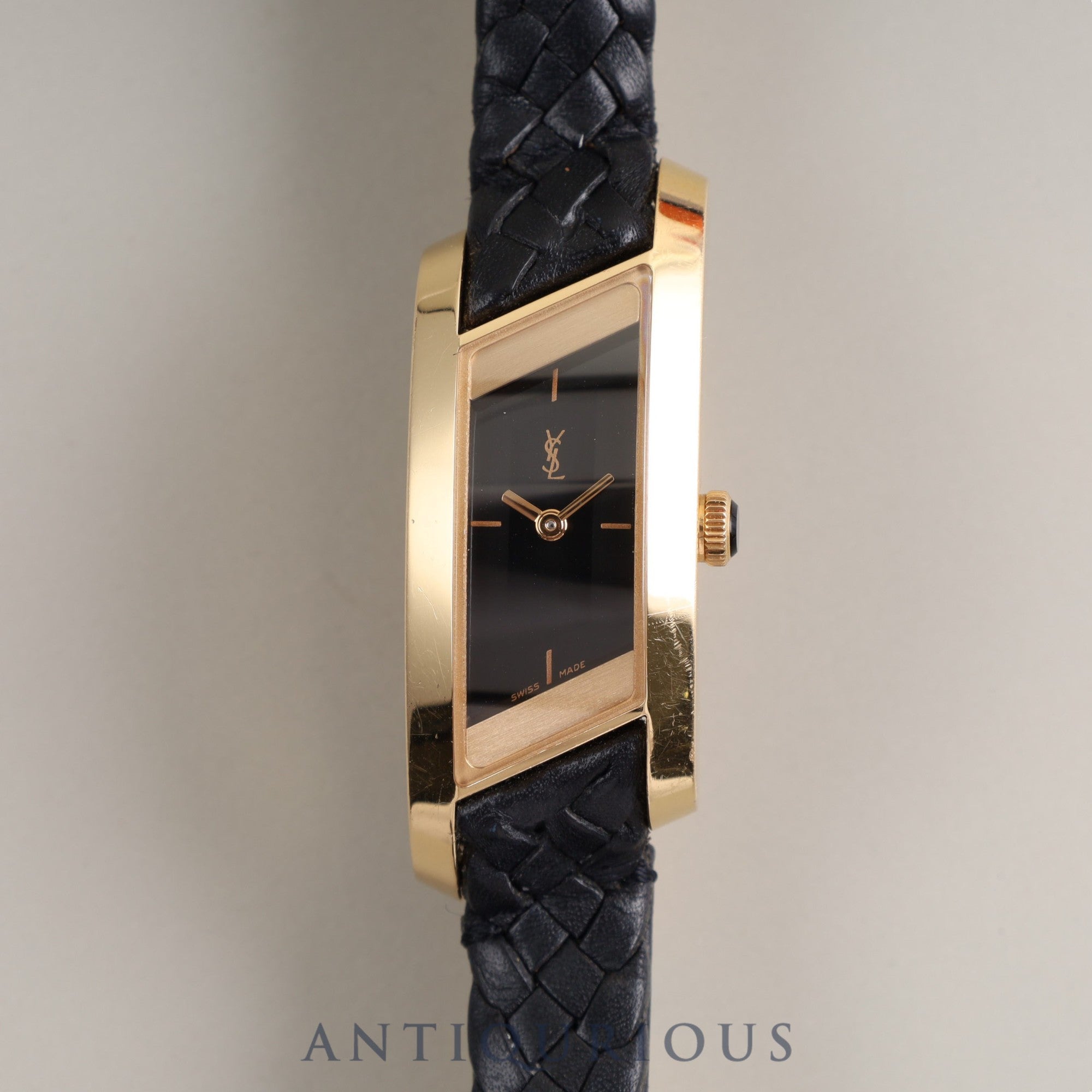 YVES-SAINT-LAURENT RECTANGULAR Quartz Cal.E01001 750 Genuine leather strap Genuine buckle (750) Black dial