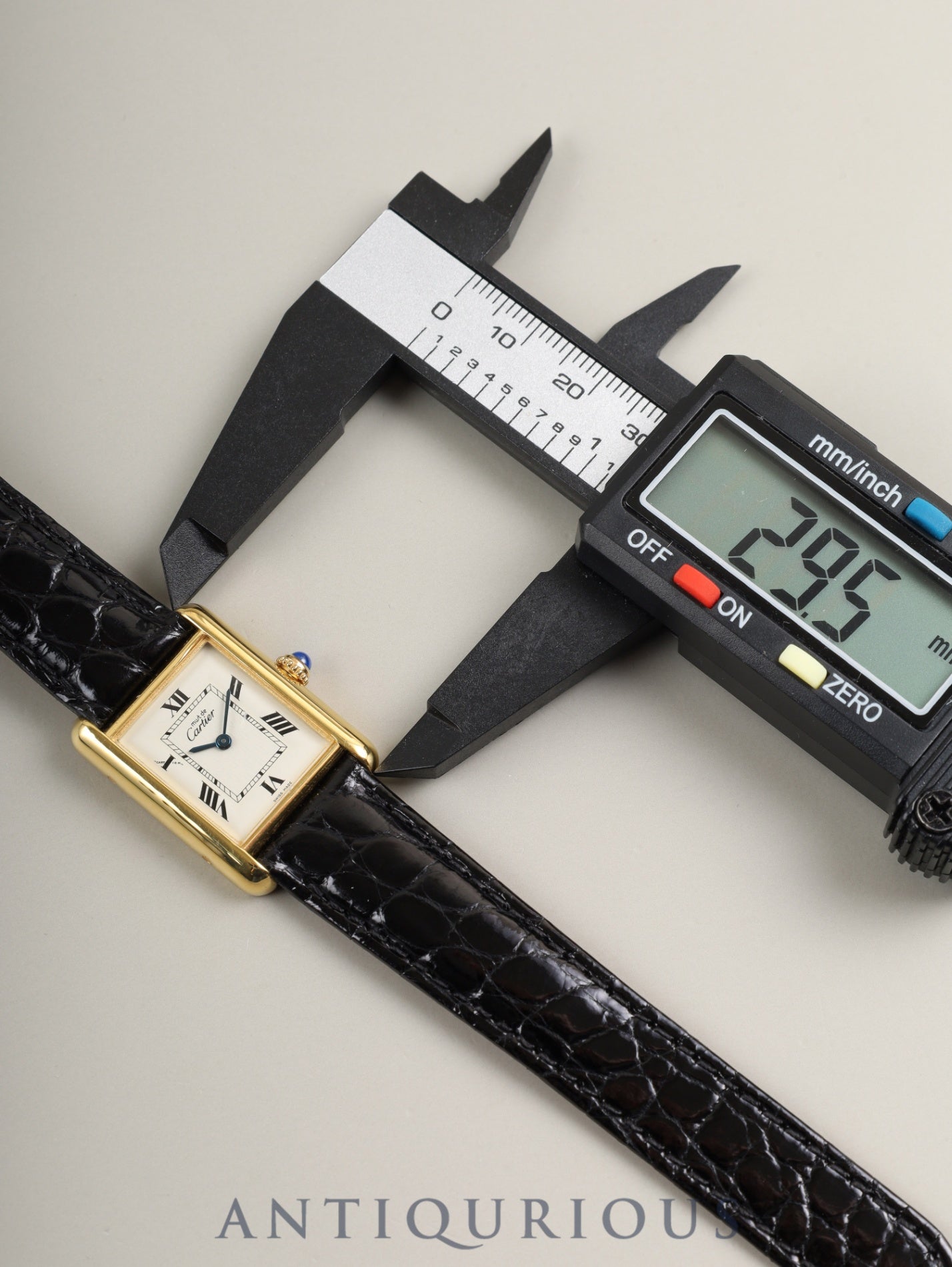 カルティエ マストタンク MM 2415 クォーツ Cal.057 SV925 革 純正Dバックル （GP）ホワイト飛びローマン文字盤（SWISS MADE表記） 箱 オーバーホール済み 新品仕上げ済み