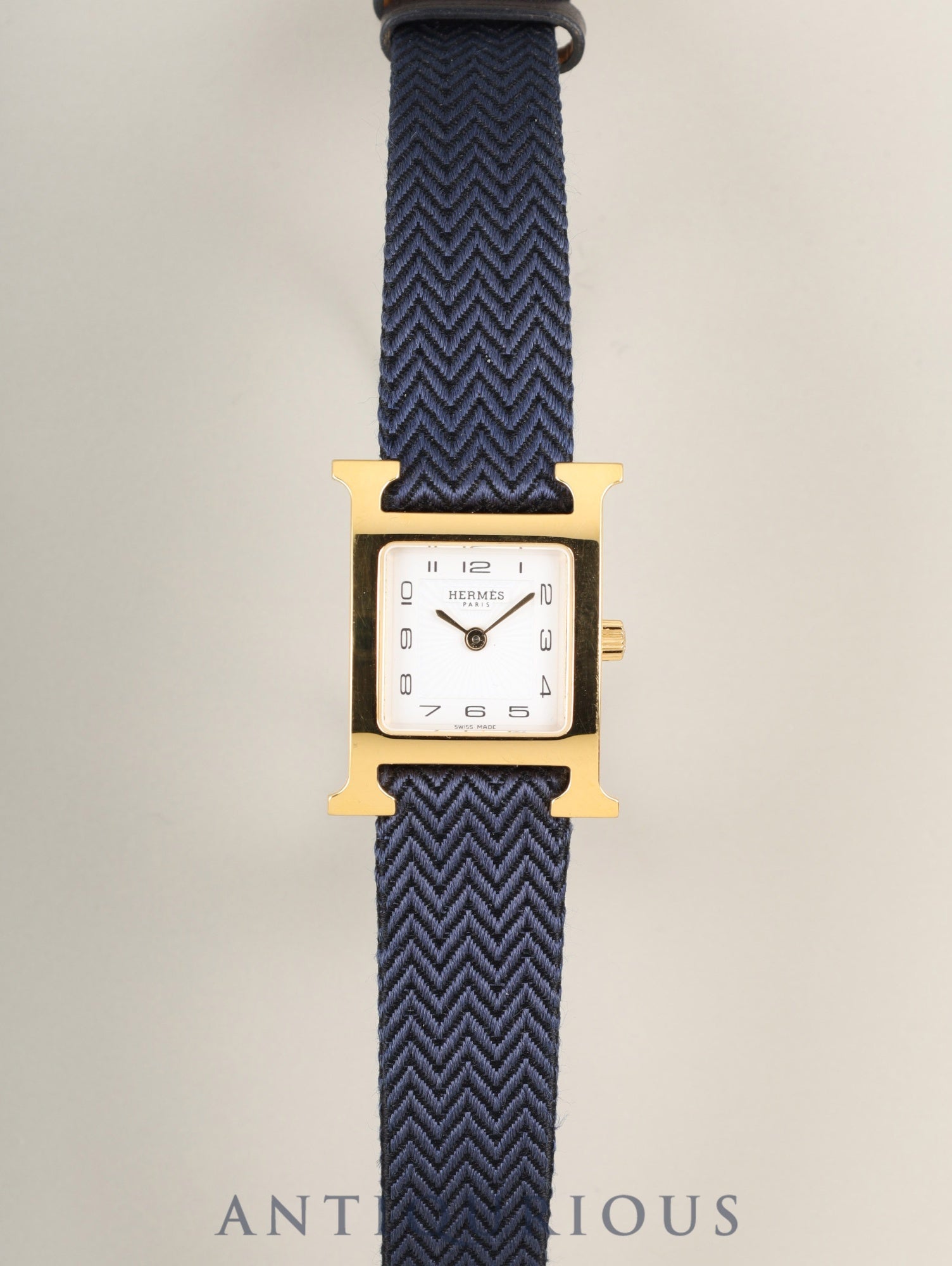 エルメス Hウォッチ HH1.201 クォーツ Cal.901.001 GP 純正ベルト 純正尾錠（GP）ホワイト文字盤 箱 カード（2019年）保存袋 オーバーホール済み