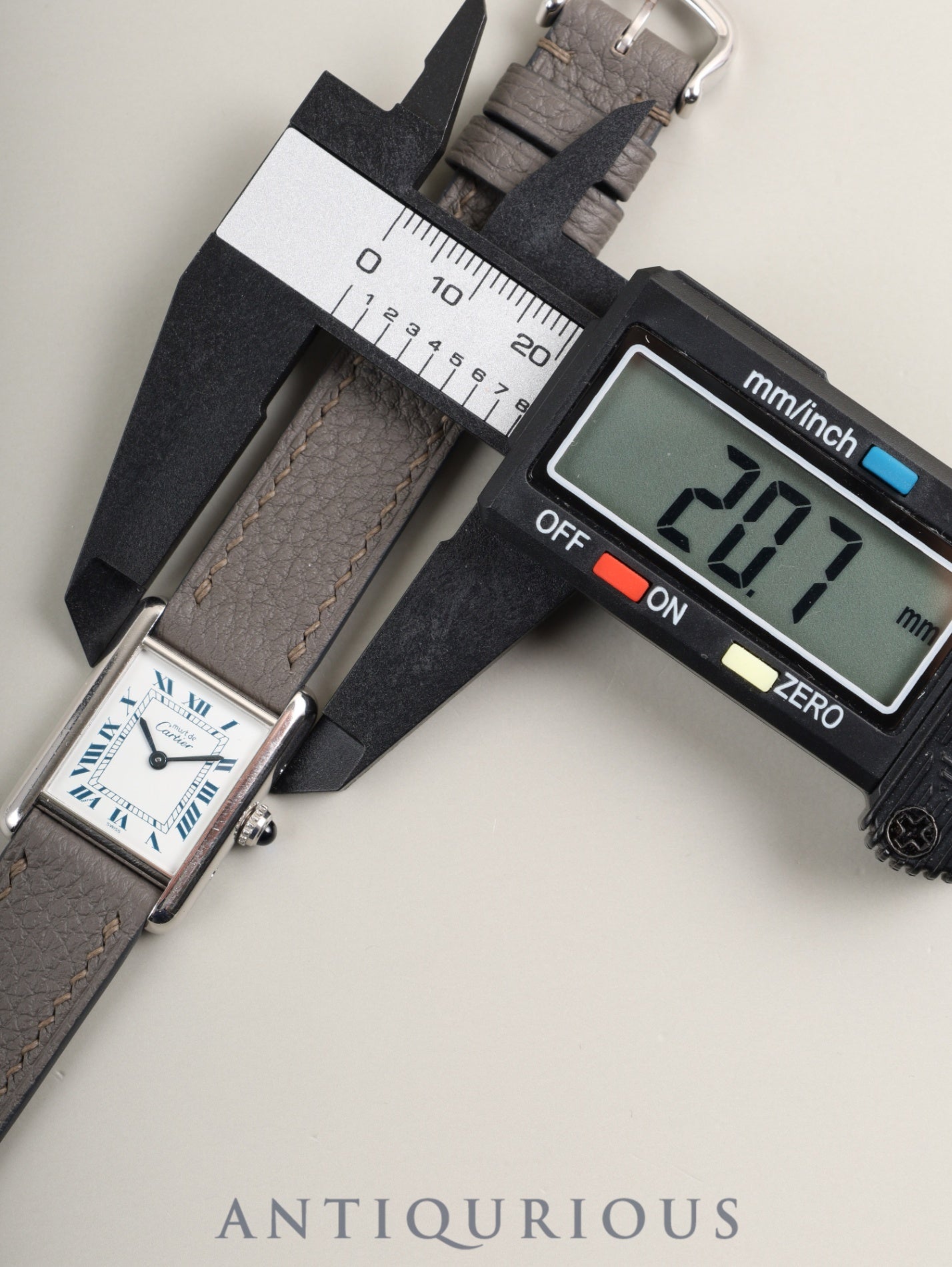 カルティエ マストタンク SM W1001543 / 6057002 クォーツ SV925 革 純正尾錠（SS）ホワイトローマン文字盤 （SWISS表記）箱 カルティエブティックにてコンプリートサービス（フルメンテナンス）済み