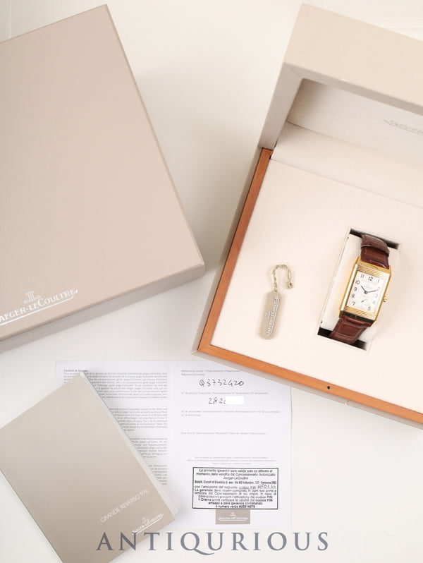 ジャガー・ルクルト グランド レベルソ 273.2.04 / Q3732420 手巻き Cal.976 750PG JEAN ROUSSEAU社革ベルト 純正バックル（750PG）シルバーアラビア文字盤 箱 冊子 保証書 タグ オーバーホール済み