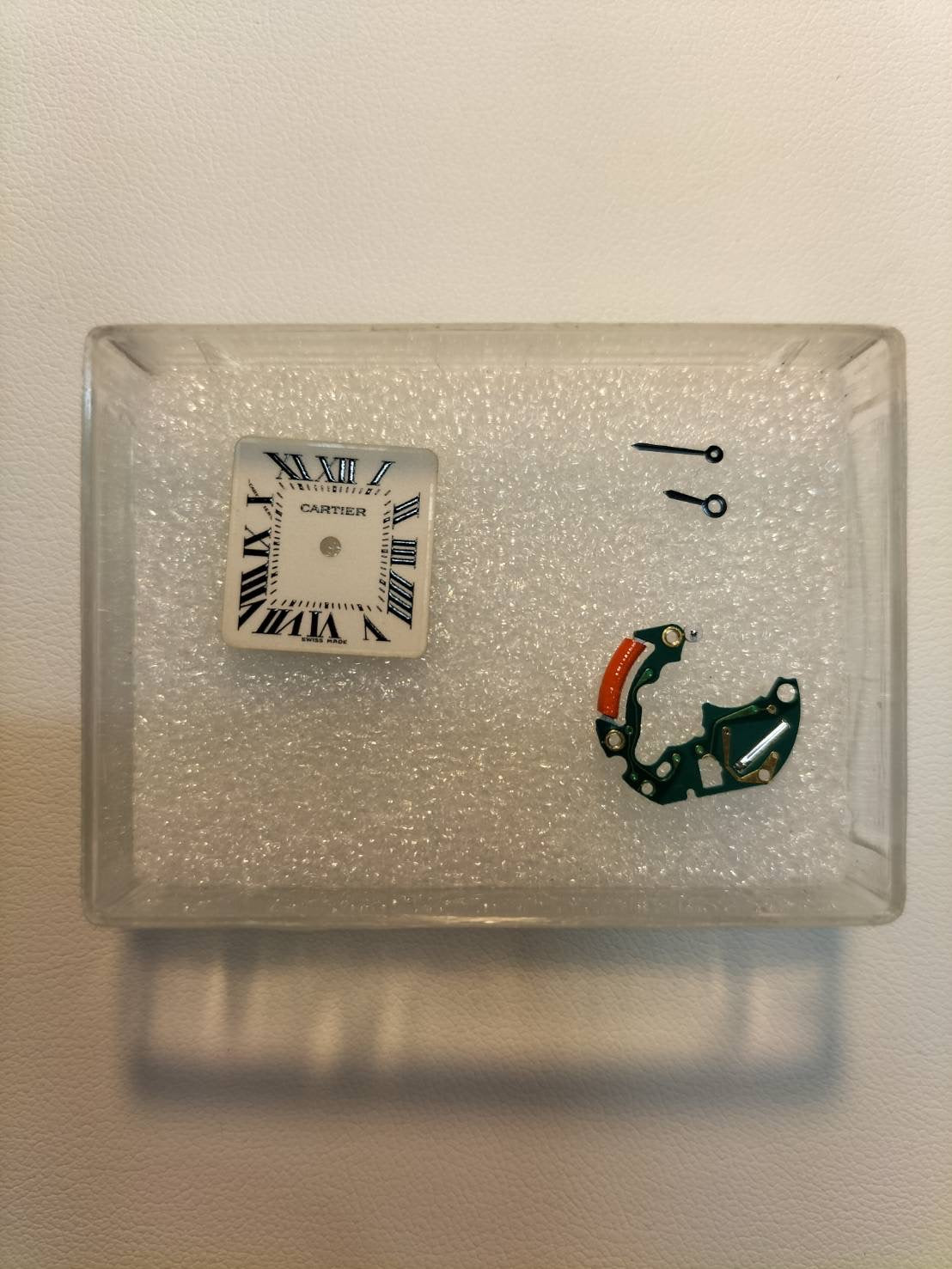 カルティエ タンクフランセーズ SM W51008Q3 / 2384 クォーツ SS SS ホワイト文字盤 箱 冊子 保証書 オーバーホール済み