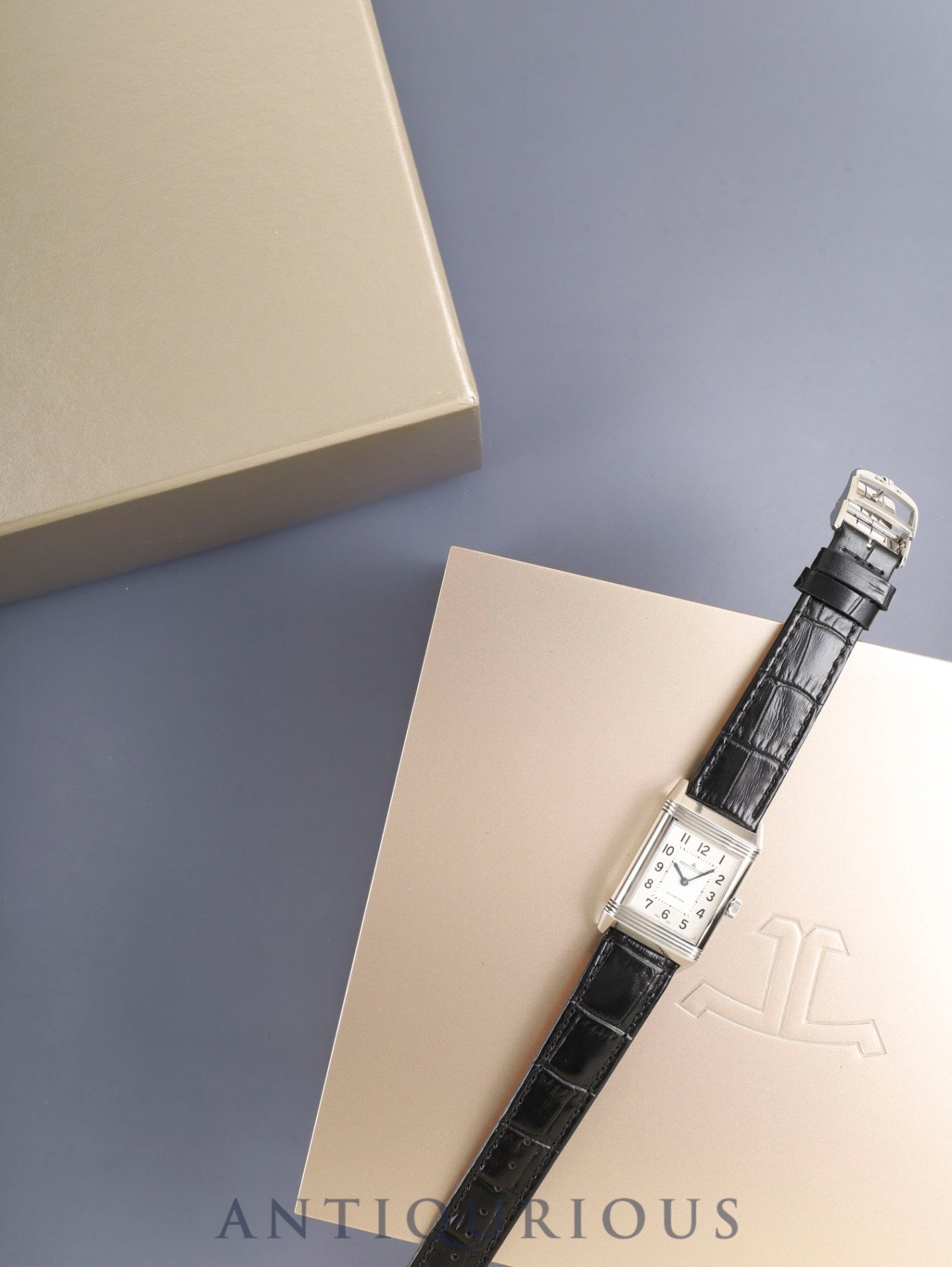 ジャガー・ルクルト レベルソ クラシック ミディアム Q2538420 / 212.8.S5 手巻き Cal.965 SS 革 純正バックル（SS）シルバーアラビア文字盤（SWISS MADE表記）箱 オーバーホール済み
