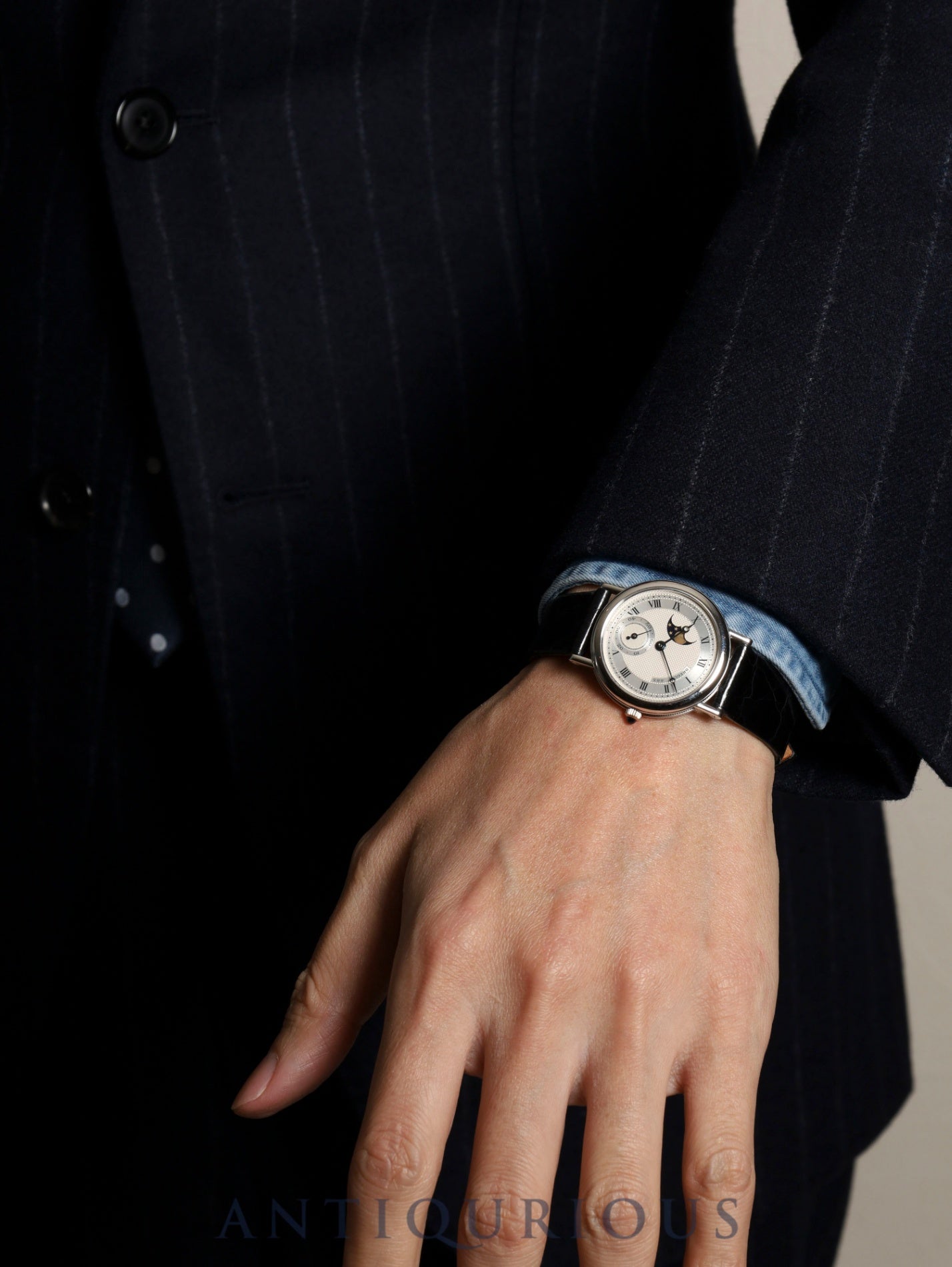 Breguet Crackle Moonphase 3280BB, manual winding, Cal. 818/4, 750WG, leather strap, original pin buckle (750WG), silver Roman numeral dial, box, recently overhauled.