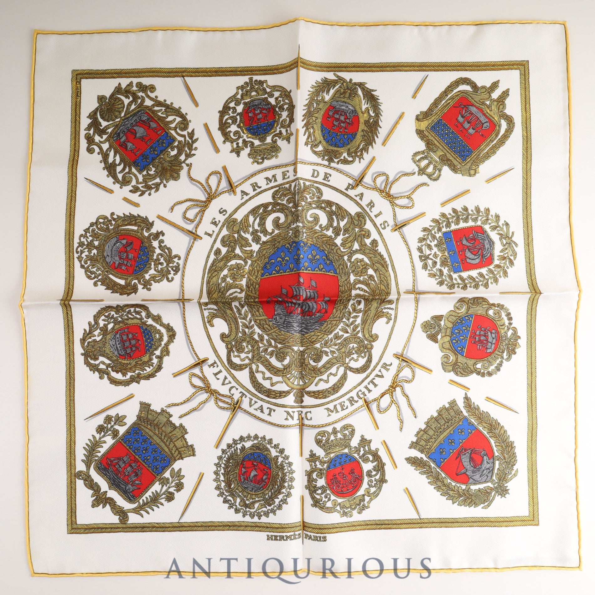 Hermes scarf Carré 45 Paris coat of arms A weapon that will never sink, even if it floats 100% SILK