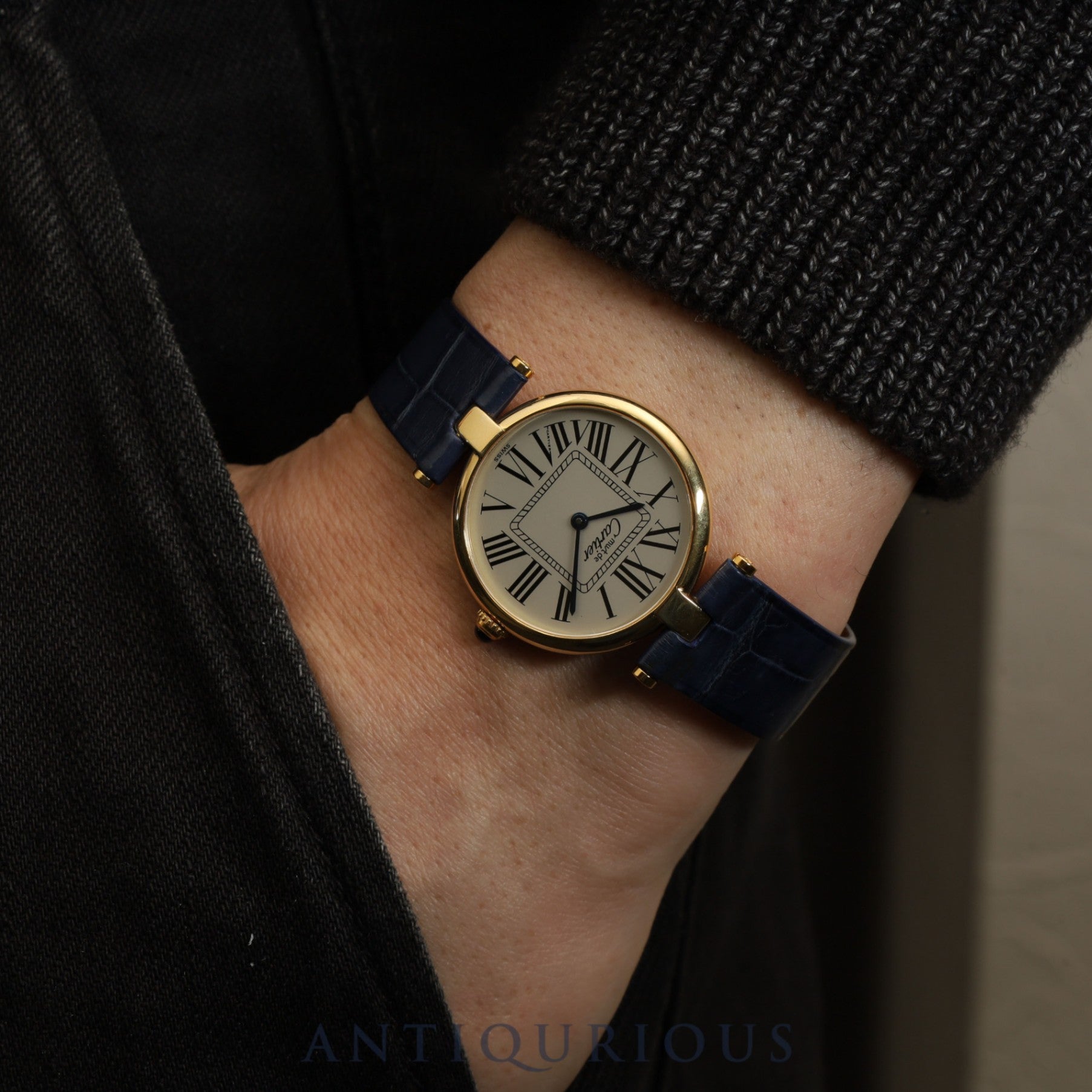 Cartier Must Vendôme VLC LM W1005454 / 590003 Quartz Caliber - SV925 Leather Strap with Genuine GP Buckle, Opalescent Dial, Completely Serviced at a Cartier Boutique