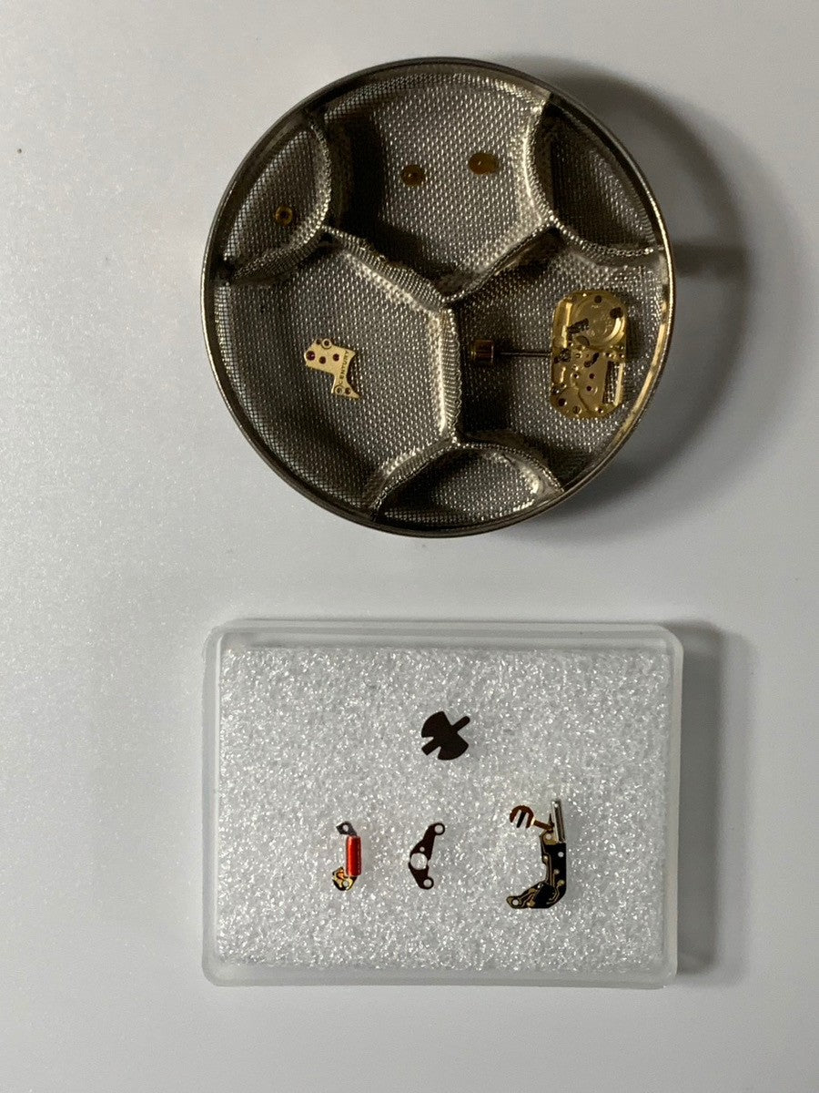 センチュリー エンパイヤ タイム ジェム  クォーツ Cal.ETA280.002 750 ダイヤ 革 純正尾錠（GP） グリーン文字盤 オーバーホール済み