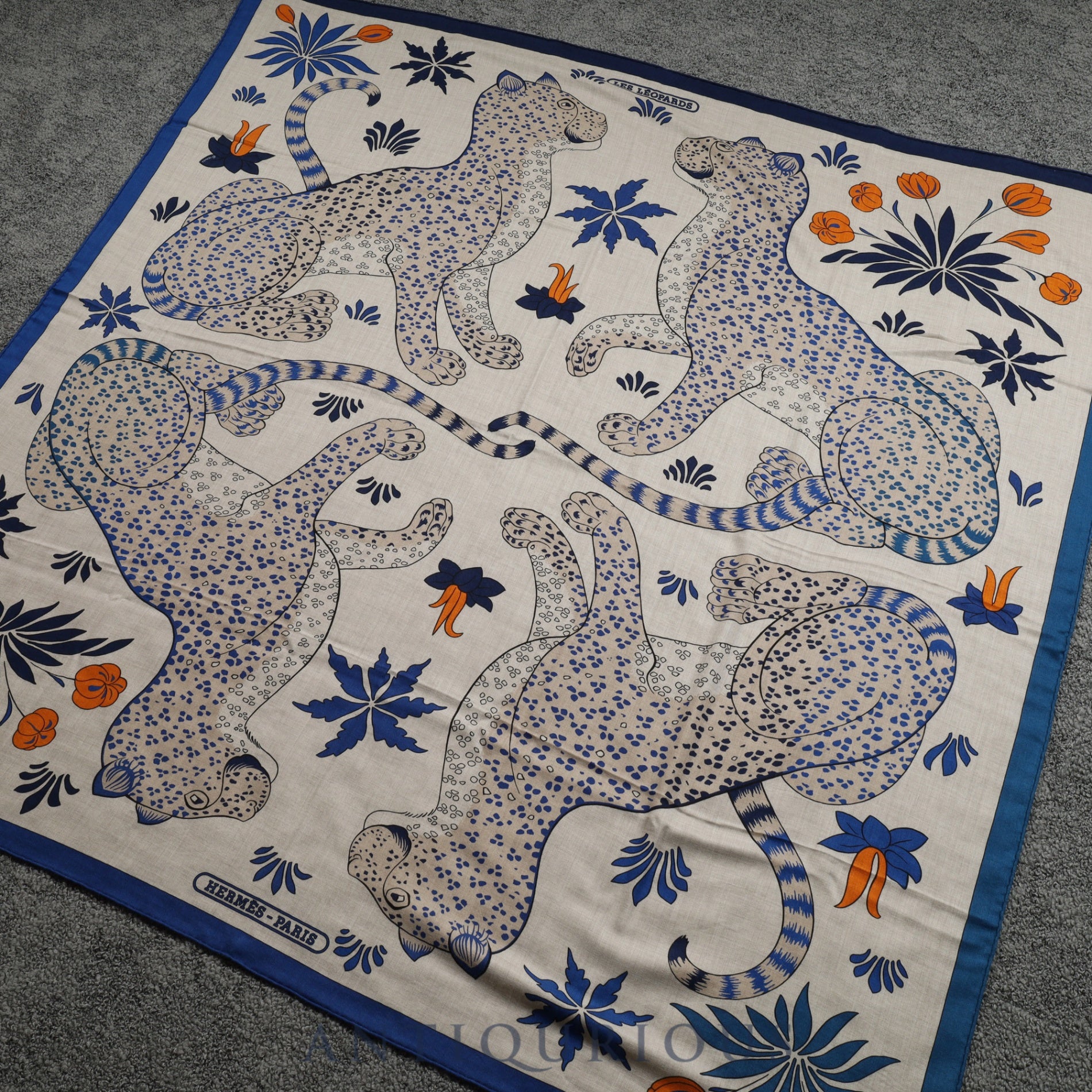 エルメス カレ ジェアン レオパード カシミア70%/SILK30% 箱