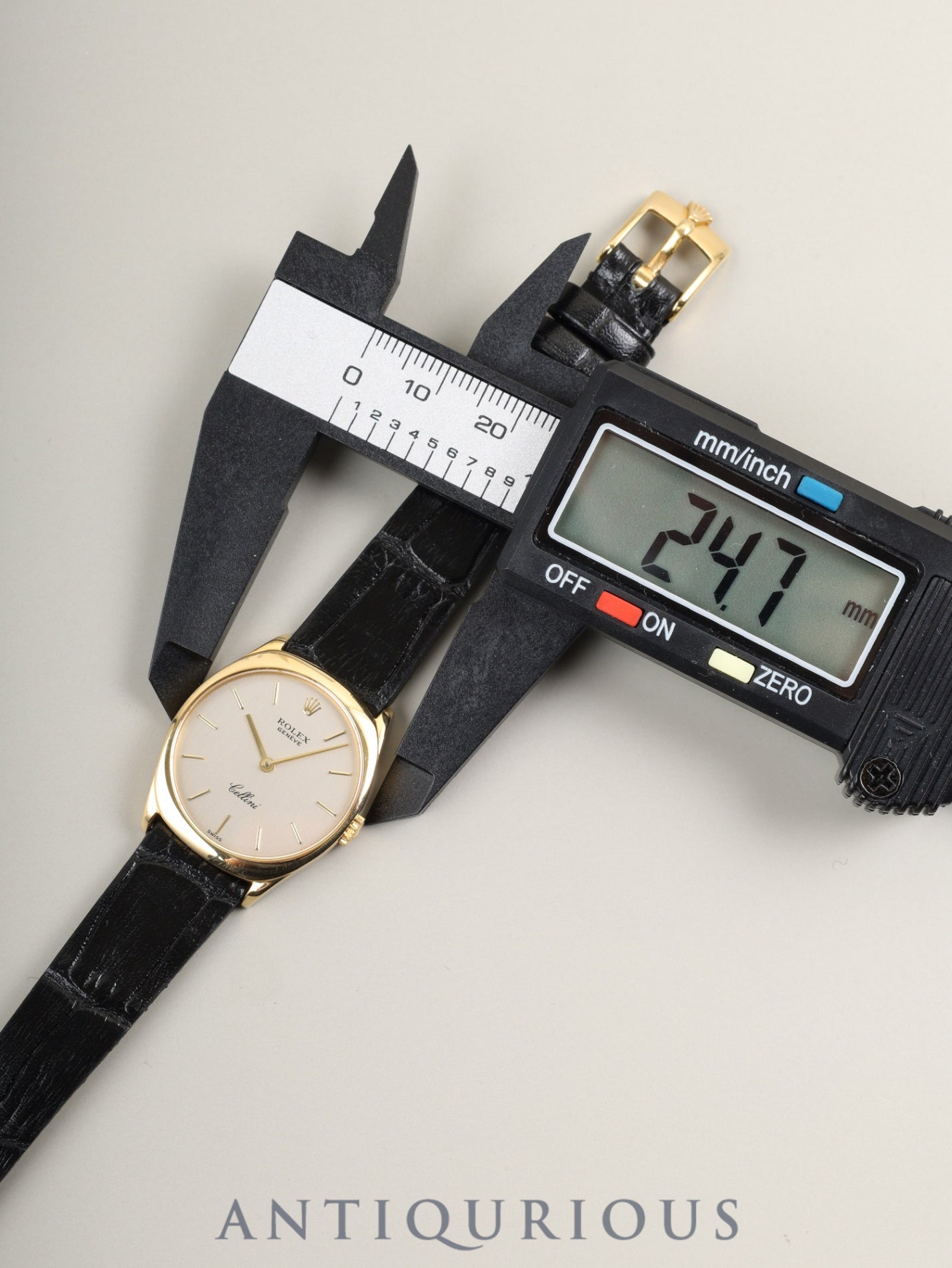 Rolex Cellini 4133 Manual Winding Caliber 1601 750YG Leather Strap with Genuine Buckle (750YG) Champagne Dial No. 43 (1975) Overhauled