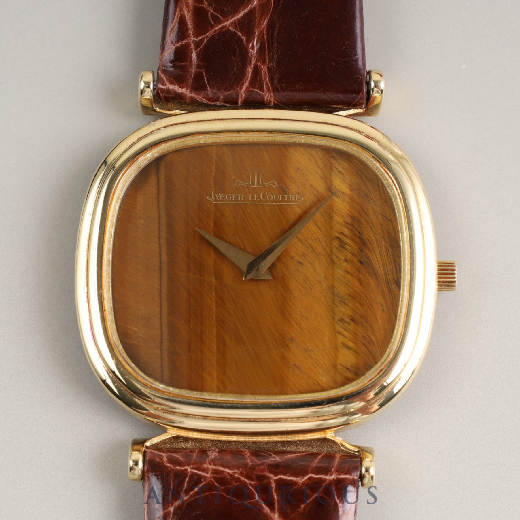 Jaeger-LeCoultre Cushion 9132 21 Manual winding YG case Tiger's eye dial