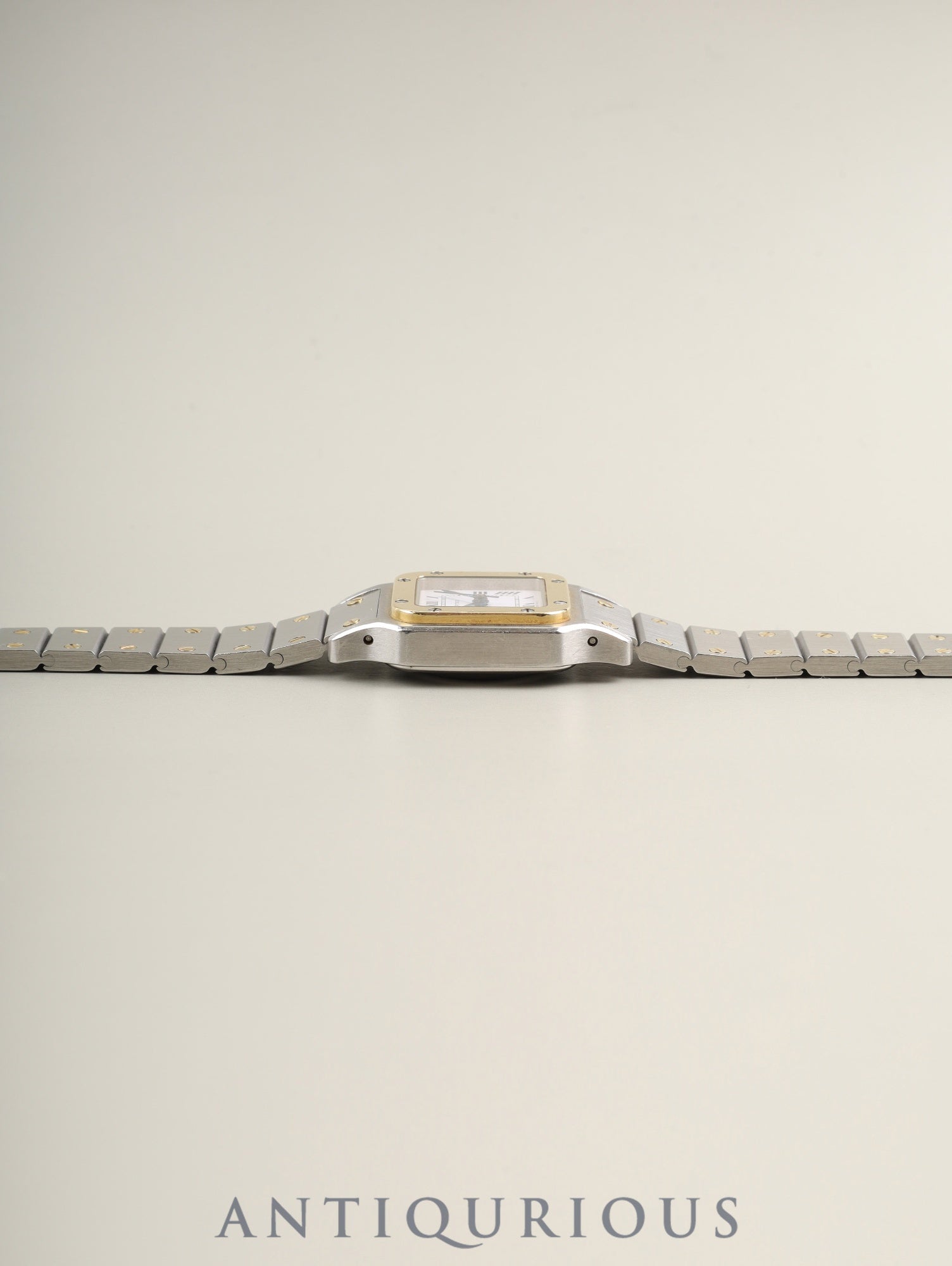 カルティエ サントス カレ SM 0902 自動巻き Cal.ETA2671 SS/YG SS/YG ホワイトローマン文字盤（SWISS MADE表記） オーバーホール済み