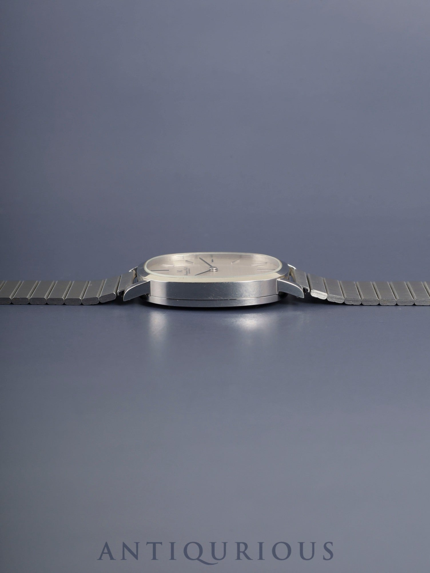 IWC オールドインター 2586 手巻き Cal.- SS SS シルバーリネン文字盤（SWISS表記）箱 タグ オーバーホール済み