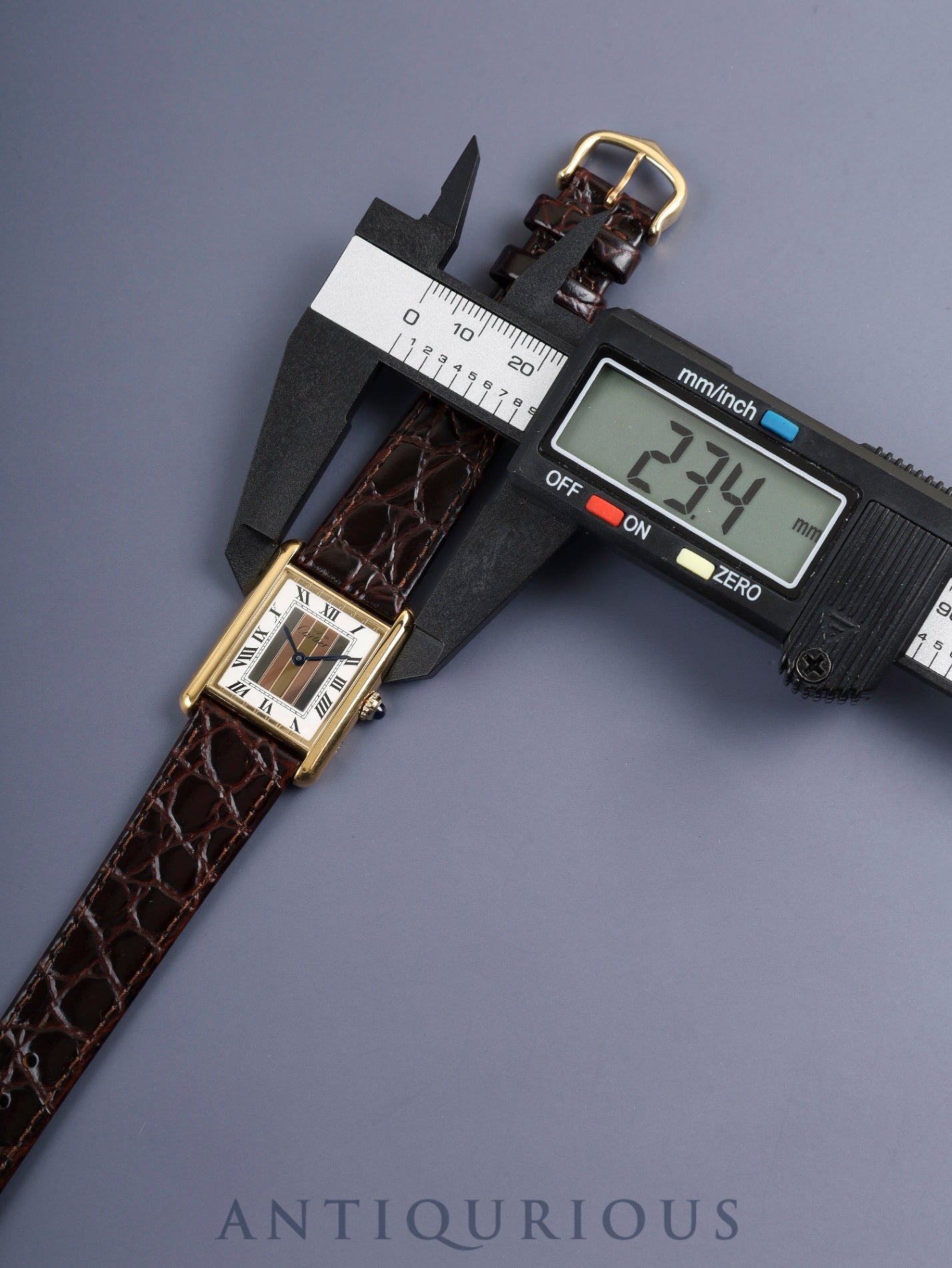 カルティエ マストタンク LM 681006 クォーツ Cal.- SV925 革 純正尾錠（GP）フロントトリニティ文字盤（SWISS表記）カルティエブティックにてコンプリートサービス済み