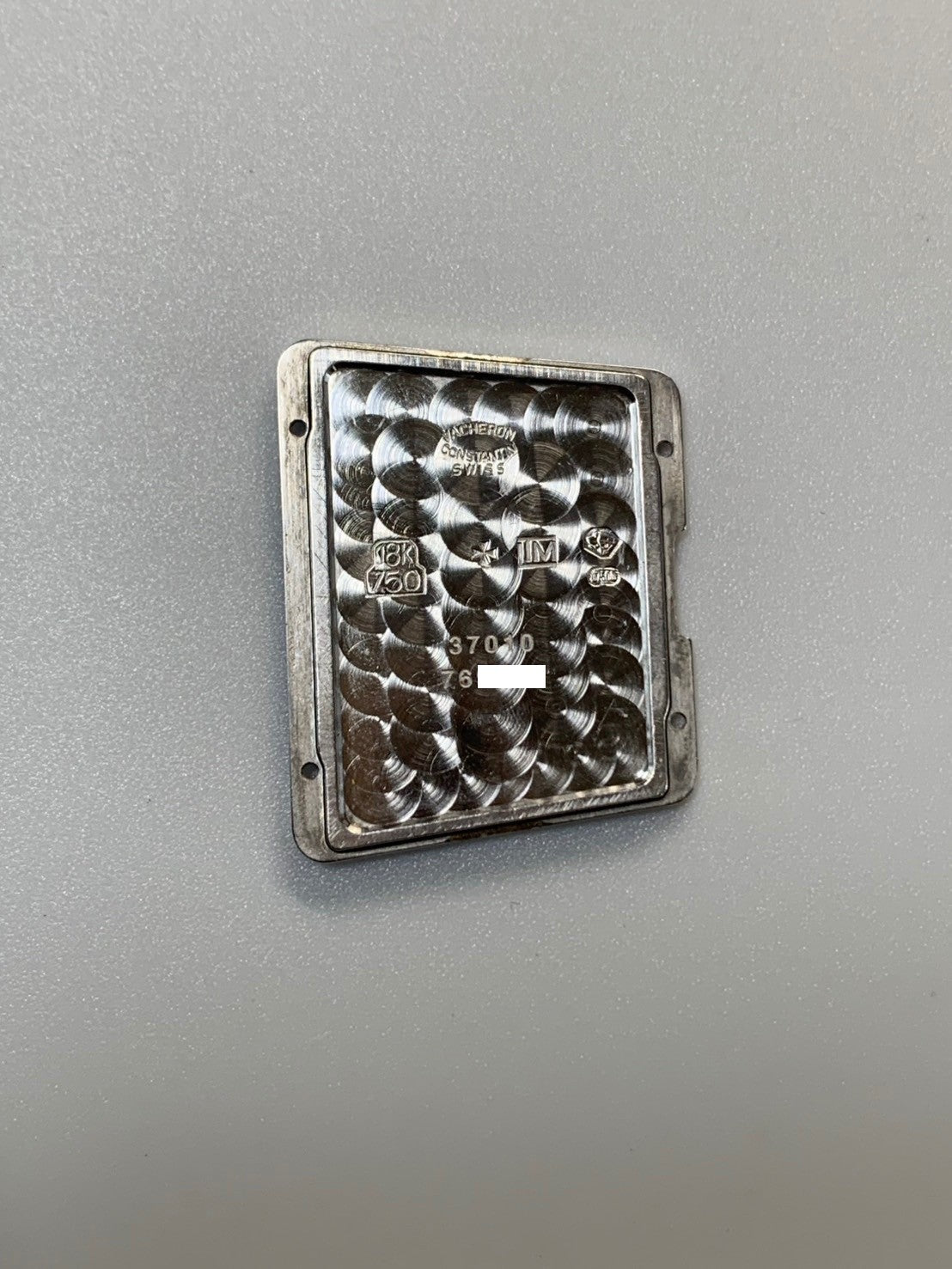 ヴァシュロン・コンスタンタン アシンメトリカル MCMLXXII 1972 37010 / 000G 手巻き Cal. 1055 750WG 社外革ベルト 純正バックル（750WG）シルバー文字盤（SWISS MADE表記） 箱 冊子 保証書（無記載）手帳 修理証明書（2007年）オーバーホール済み