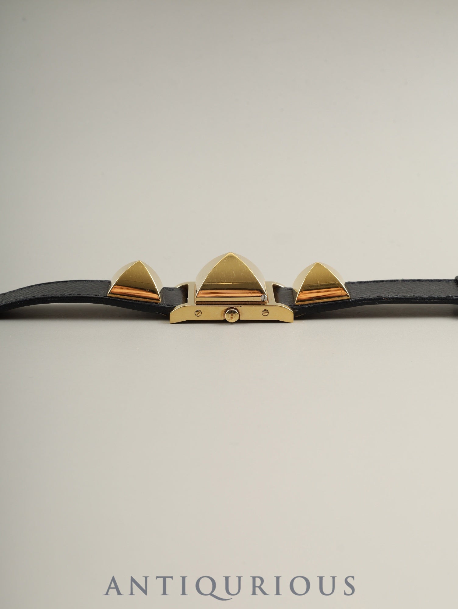 エルメス メドール 11.01 クォーツ Cal.976.001 GP 純正革ベルト（◯Y刻印：1995年） 純正ピンバックル（GP） ホワイト文字盤 箱 冊子 タグ 保証書（1995年）オーバーホール済み