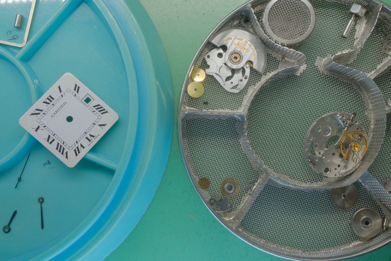 Cartier Santos Galbee LM 81036288/2961 Automatic Caliber 2671 Stainless Steel/Yellow Gold White Roman Dial Overhauled