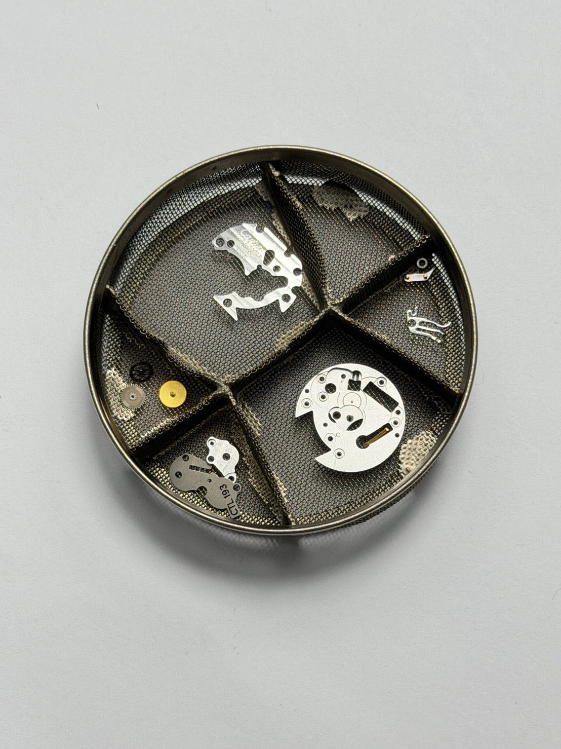 カルティエ パンテール SM W25036B9 / 1280 2 クォーツ Cal.157.06 750YG 750YG アイボリーローマン文字盤（SWISS表記） 箱 冊子 保証書（1998年）オーバーホール済み