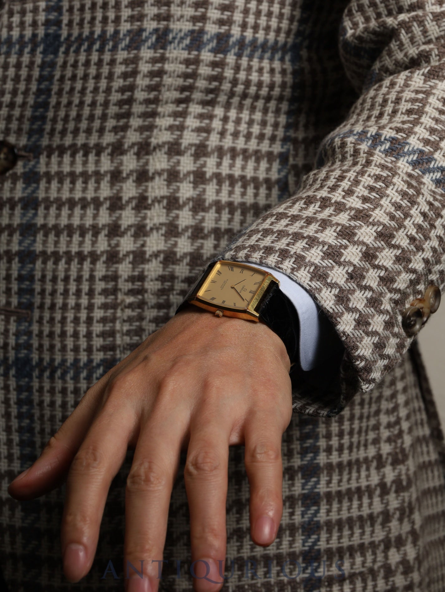 オメガ デ・ヴィル 5321 自動巻き Cal.711 GP 革 純正尾錠（GP） シャンパン文字盤 オーバーホール済み