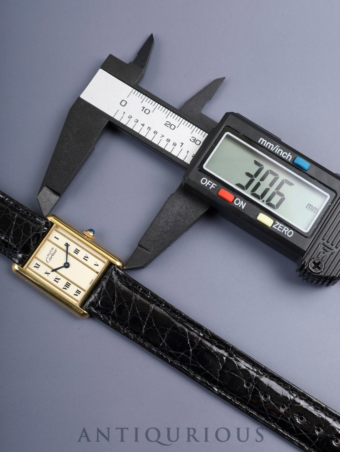 カルティエ マストタンク LM 590005 クォーツ SV925 革 純正ピンバックル（GP）ストレートローマン文字盤（SWISS表記） 箱 カルティエブティックにてコンプリートサービス（フルメンテナンス）済み 新品仕上げ済み