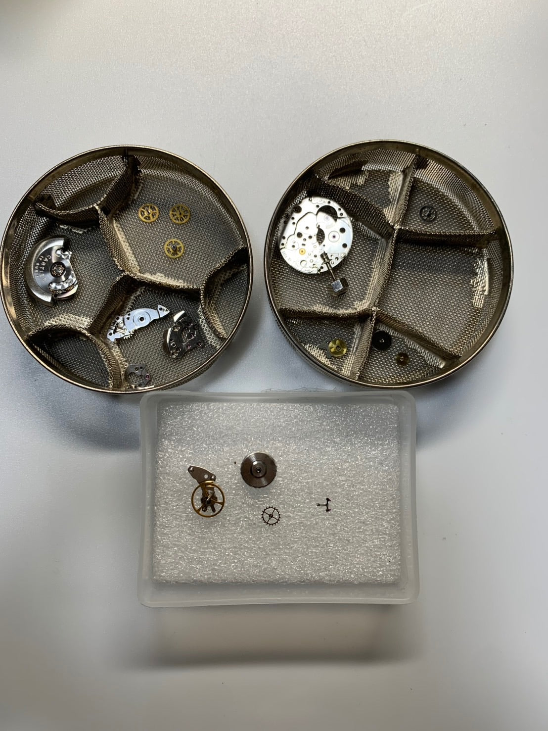 カルティエ サントス カレ SM 0901 自動巻き Cal.2671 SS SS グレーゴースト文字盤（SWISS表記 ）オーバーホール済み