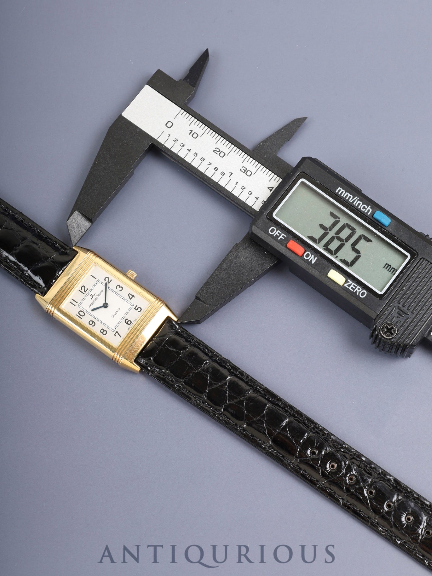 ジャガー・ルクルト レベルソ クラシック 250.1.86 手巻き Cal.846/1 750YG 革 純正バックル（750YG）シルバーアラビア文字盤（SWISS MADE表記） 冊子 オーバーホール済み
