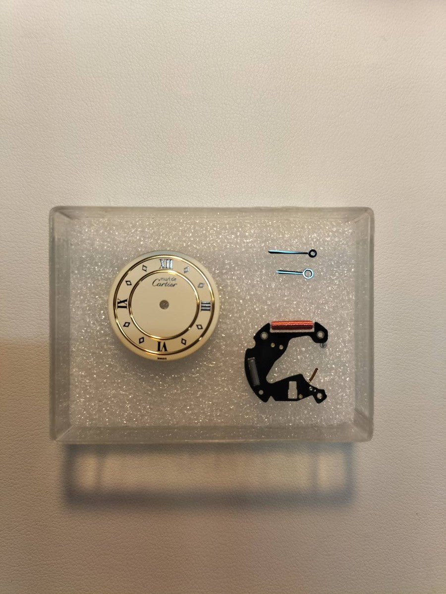 カルティエ マスト ヴァンドーム VLC SM 590004 クォーツ Cal.690 SV925 革 純正尾錠（GP）アイボリー4点ローマン文字盤 箱 冊子 保証書（1993年）オーバーホール済み