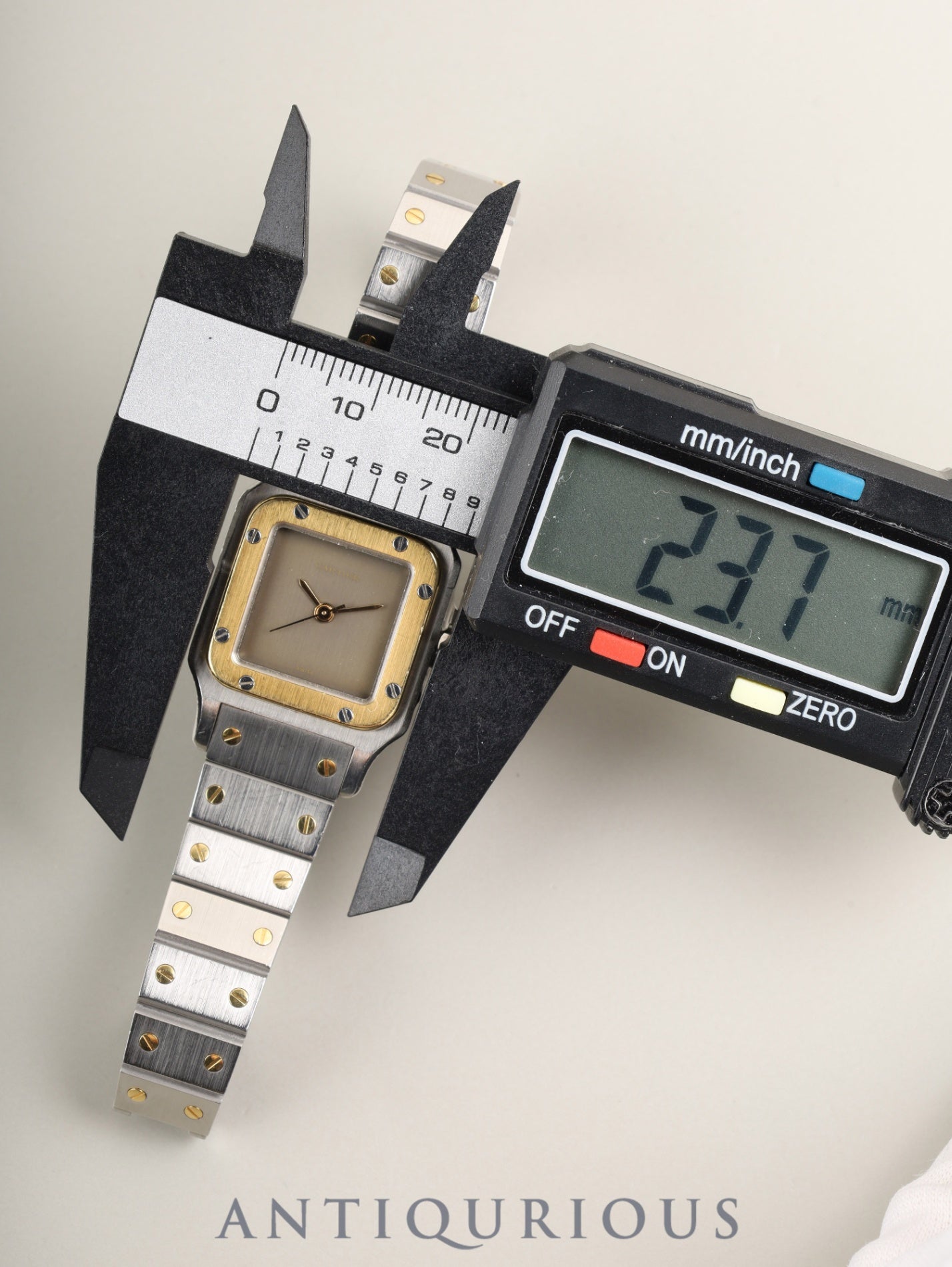 カルティエ サントス カレ SM 0902 自動巻き Cal.076 SS/YG SS/YG グレーゴースト文字盤（SWISS表記）箱 冊子 保証書（1985年）オーバーホール済み