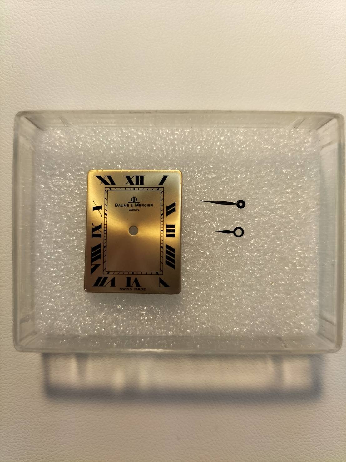 ボーム＆メルシエ レクタンギュラー 37077 手巻き 750YG 革 純正ピンバックル（GP）シャンパンローマン文字盤 オーバーホール
