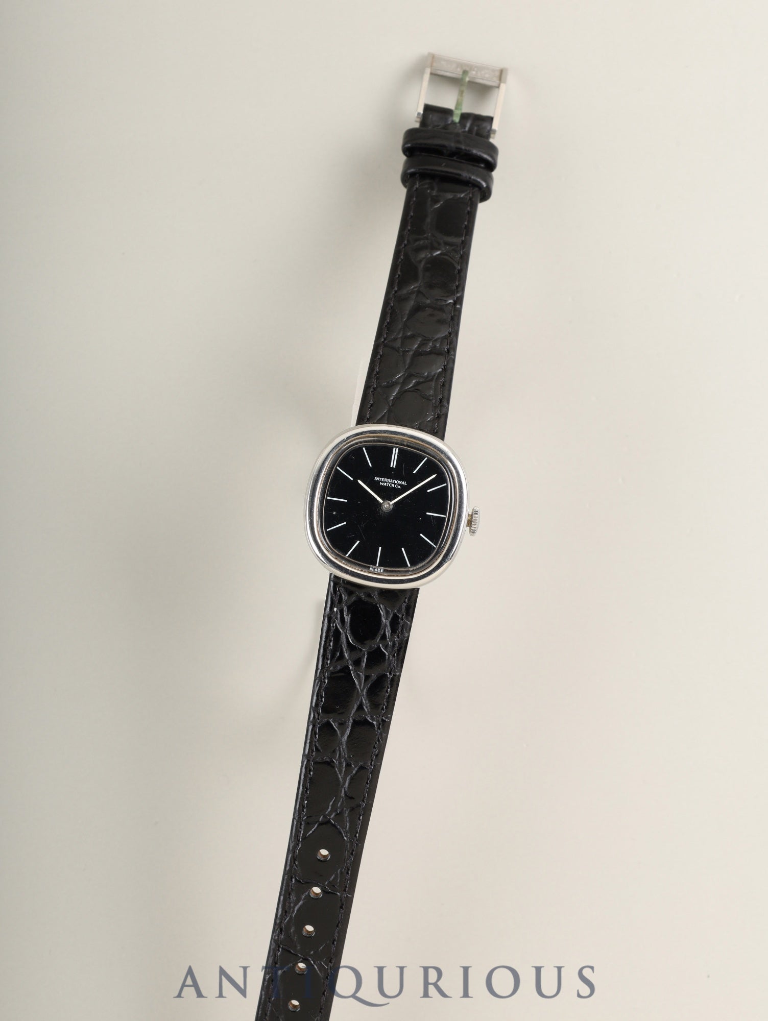 IWC オールドインター 4136 手巻き SS 革 純正ピンバックル（SS）ブラック文字盤 （SWISS表記）オーバーホール済み アイダブリュシー