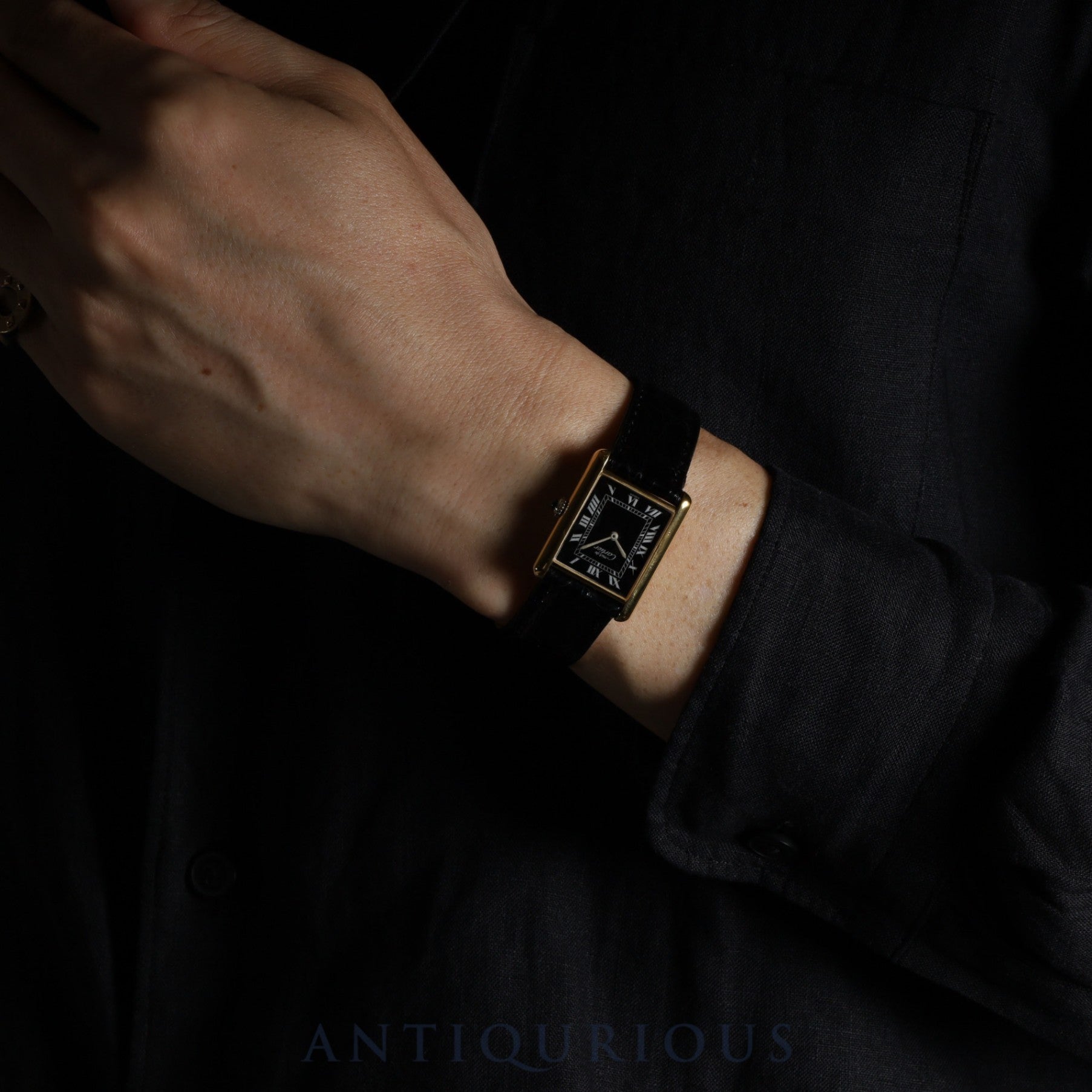Cartier Must Tank LM Manual Winding Caliber 78-1 SV925 Leather Strap with Genuine GP Buckle Black Roman Dial Overhauled and Finished to Look Like New