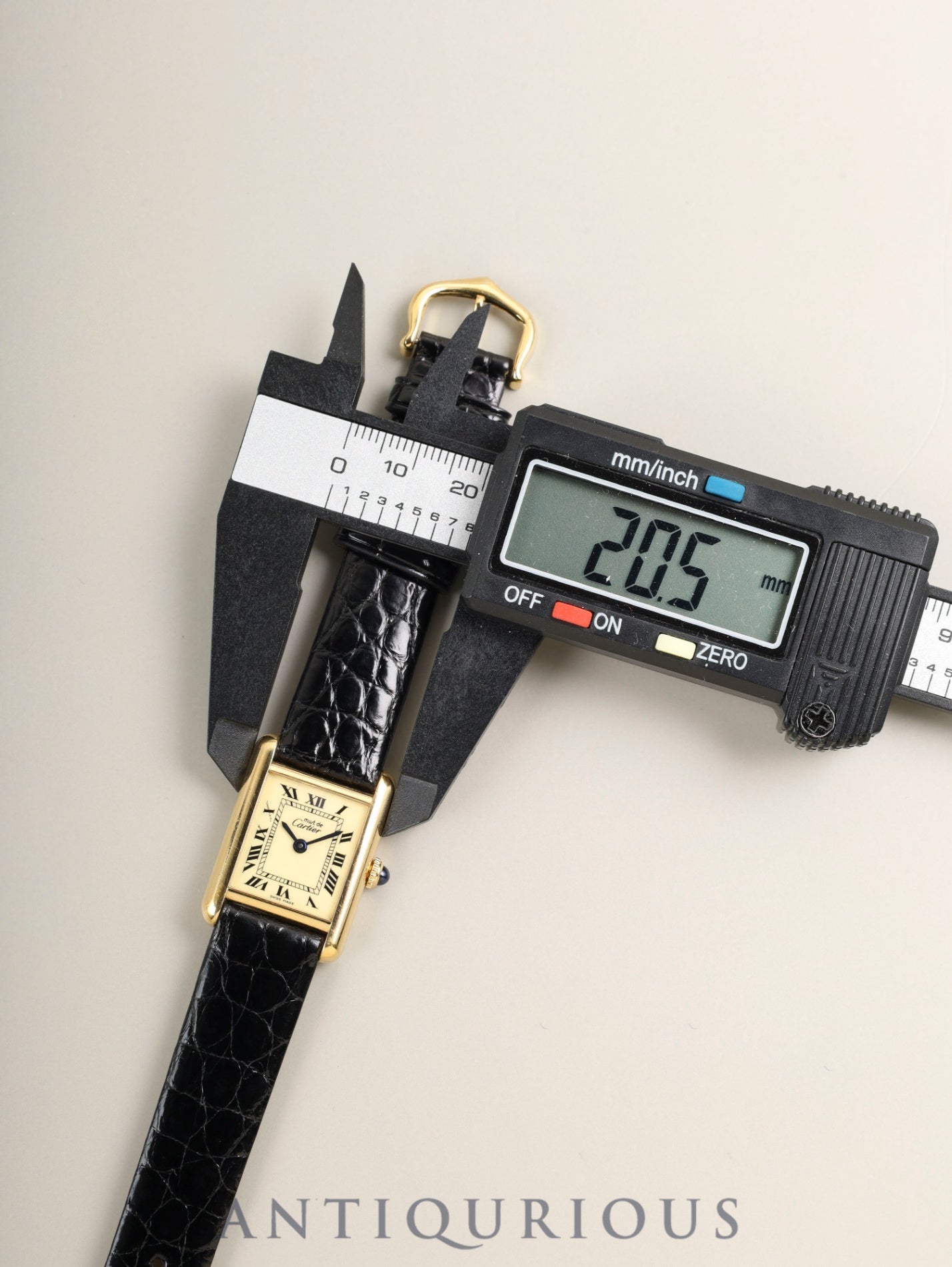 カルティエ マストタンク SM 3 手巻き Cal.- SV925 革 純正ピンバックル（GP）アイボリーローマン文字盤（SWISS MADE表記）カルティエブティックにてコンプリートサービス済み