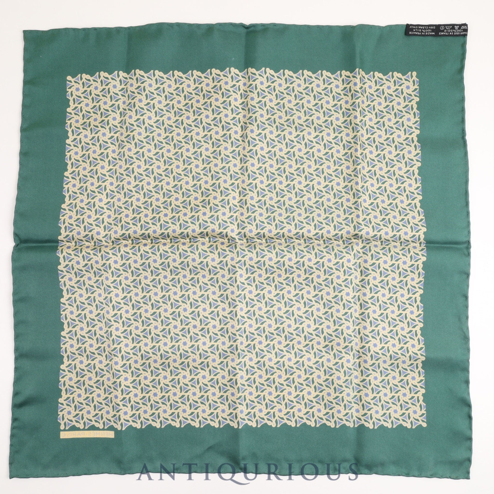 HERMES エルメス スカーフ CARRES45 カレ45 グリーン幾何学模様 SILK100%