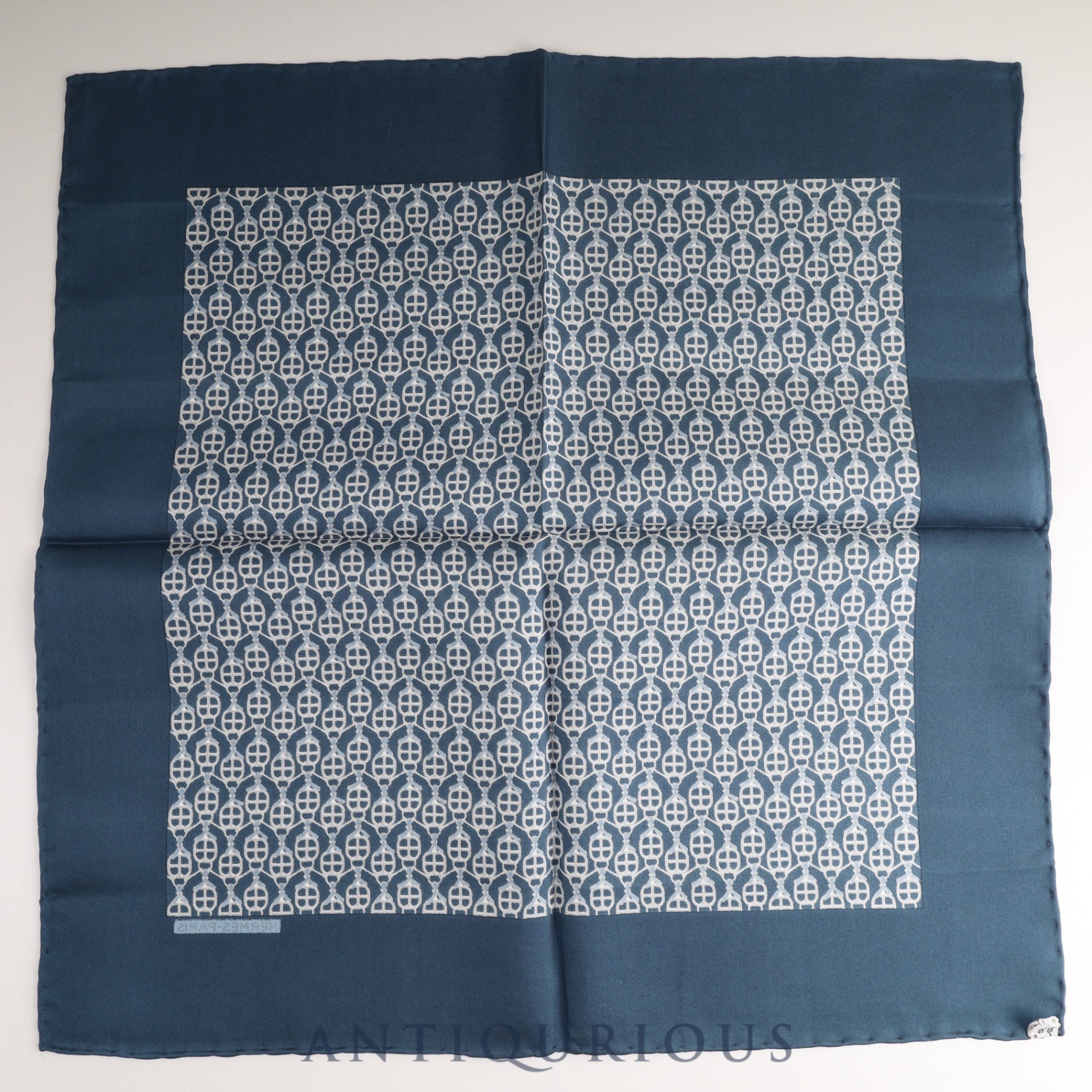 Hermes scarf Carre 45 all-over pattern navy 100% SILK