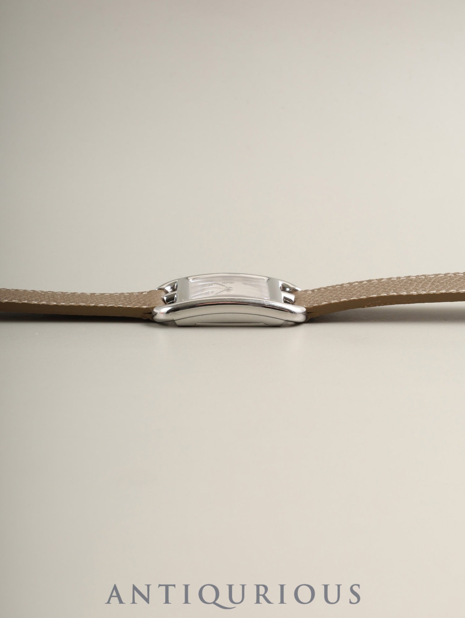 エルメス ケープコッド CC1.210.220 / HJE クォーツ Cal.976.001 SS 革 純正尾錠（SS）シルバーアラビア文字盤 箱 冊子 保証書（2002年 / 個人名記載あり）オーバーホール済み