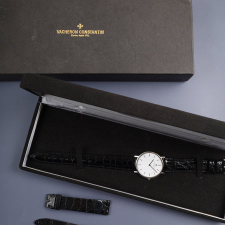 ヴァシュロン・コンスタンタン エッセンシャル 33051 / 000G 手巻き Cal.1003/2 750WG 革 純正ピンバックル（750WG）ホワイト文字盤 箱 オーバーホール済み