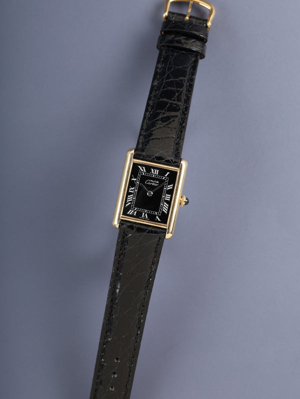 Cartier Must Tank LM, manual winding, Cal. 78-1, SV925, leather, genuine pin buckle (GP), black Roman dial (SWISS MADE inscription), fully serviced at a Cartier boutique.