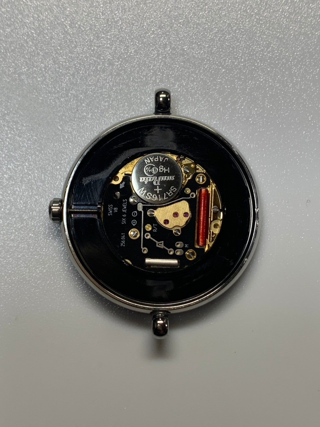 ヴァンクリーフ＆アーペル ラウンド ラ・コレクション 53101 クォーツ Cal.ETA256.041 SS 純正ピンバックル（SS）ホワイト文字盤（SWISS MADE表記）  箱 保証書（1998年）冊子 カードケース オーバーホール済み