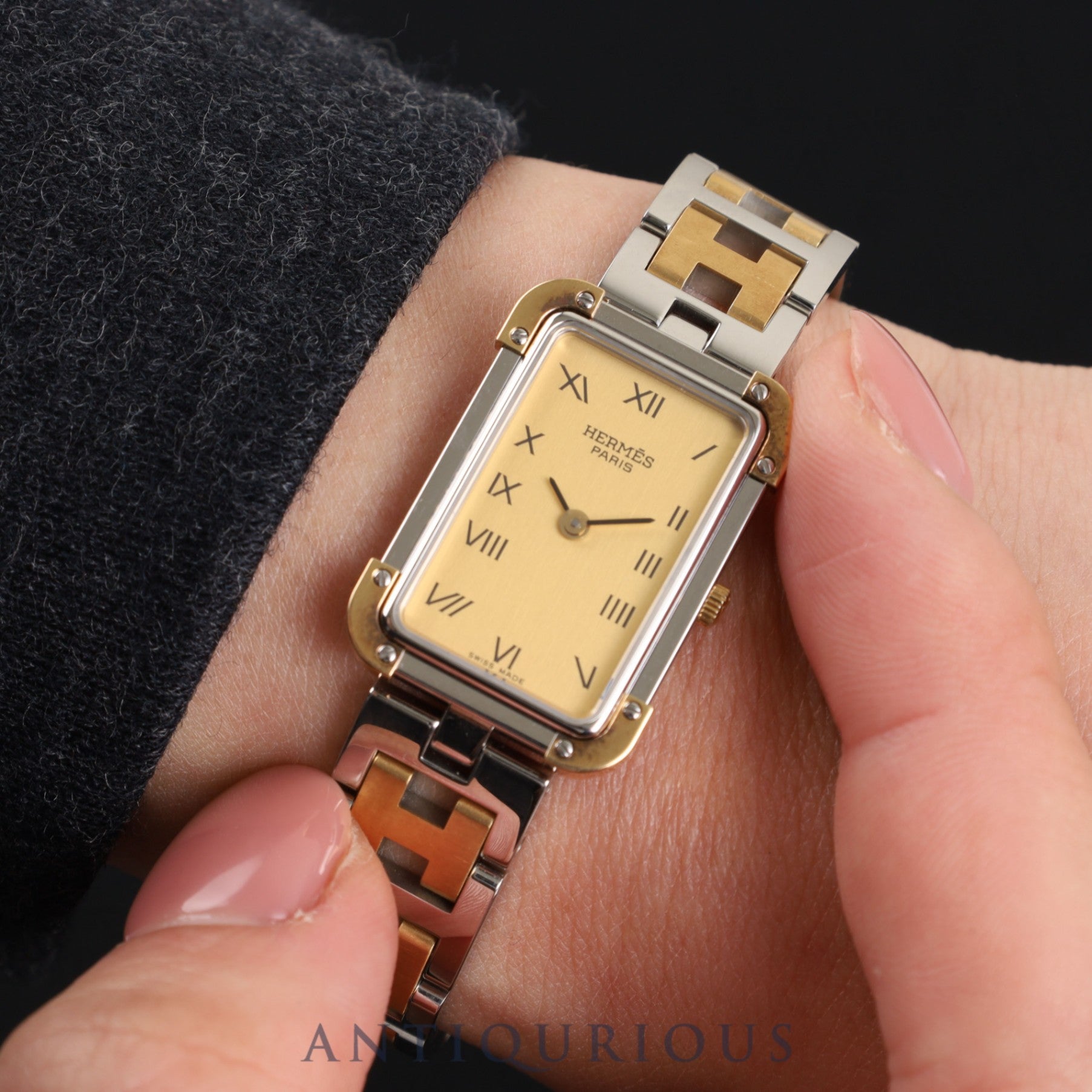 Hermes Cloajour CR1. 220 Quartz Cal.976.001 SS/GP Gold Dial Warranty (2000) Box Overhauled