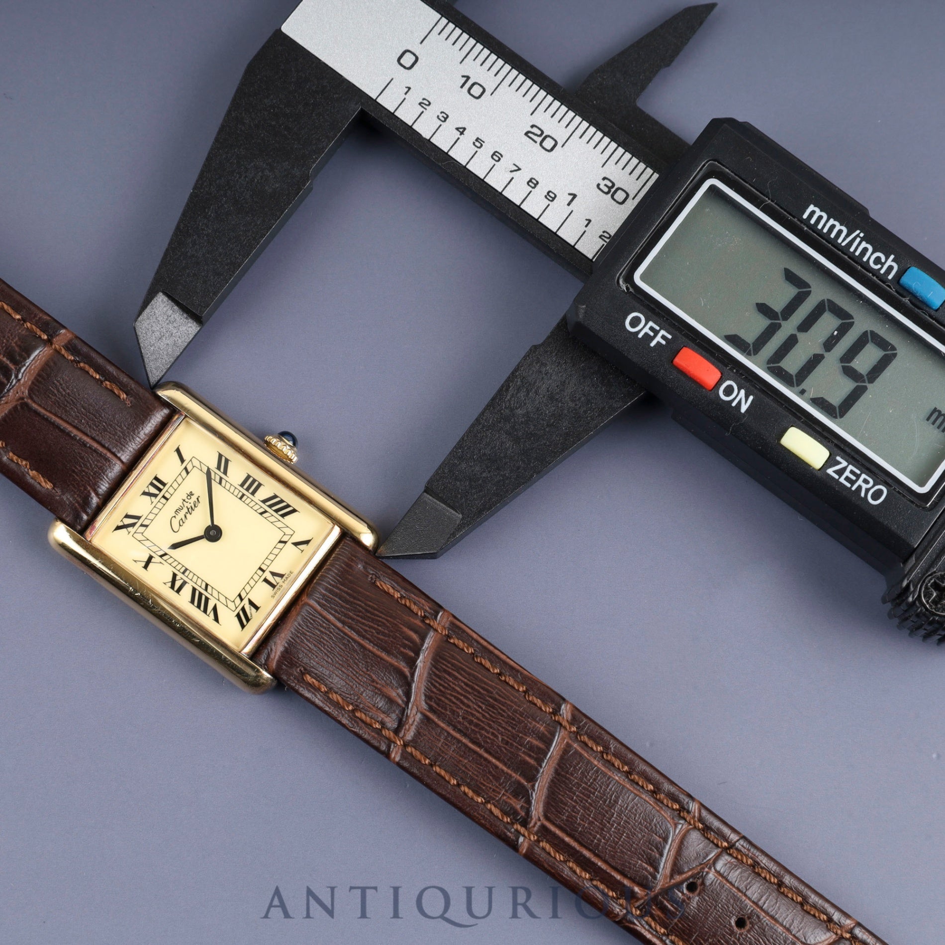カルティエ マストタンク LM 手巻き SV925 革 純正尾錠（GP） アイボリーローマン文字盤 1976年頃～1981年頃 カルティエブティックにてコンプリートサービス済み